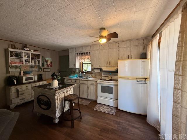 437 Seagrave  Hardy, AR