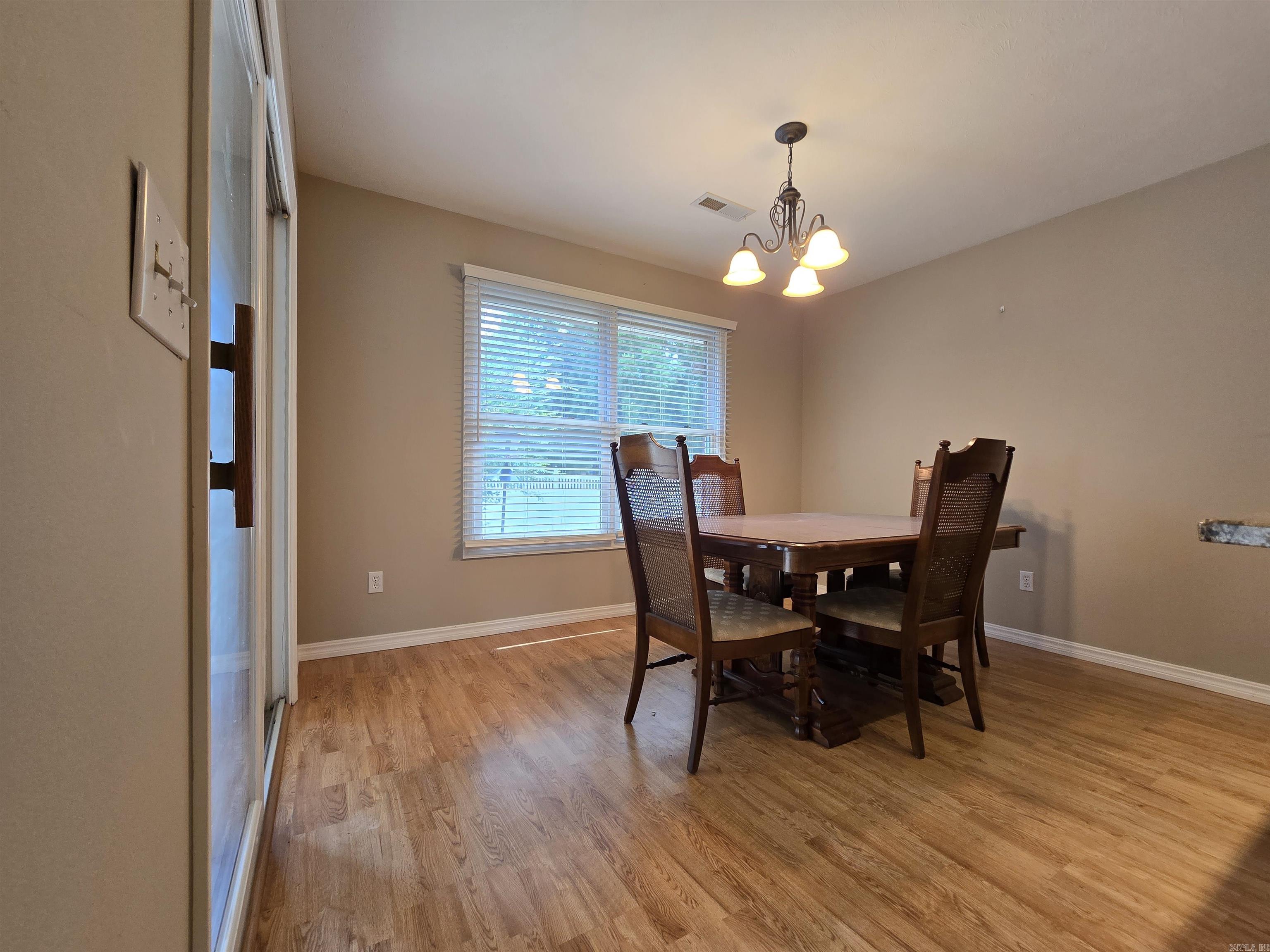 1322 Cottonwood  Mountain Home, AR