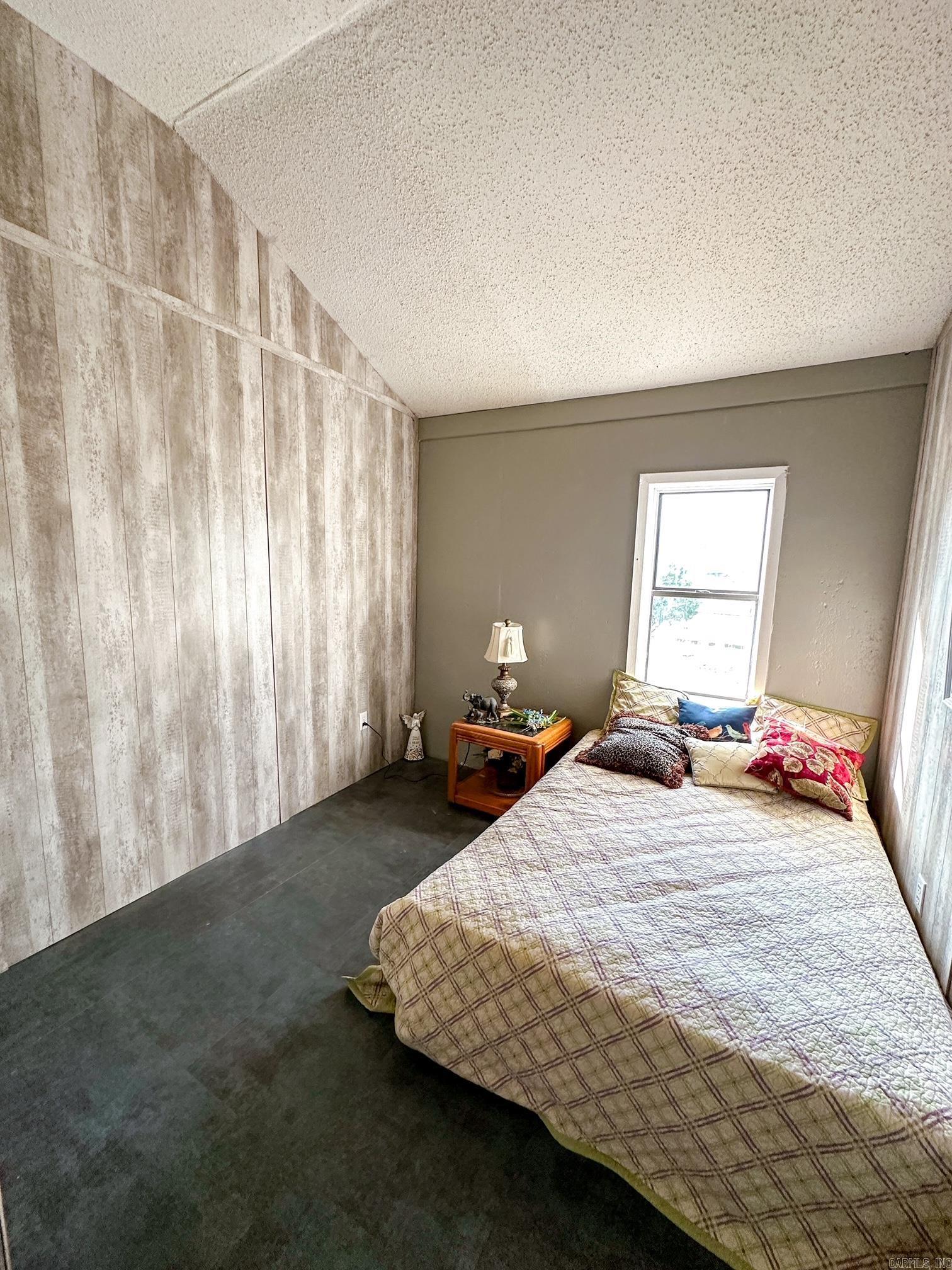 4149 Henderson Road  Clinton, AR