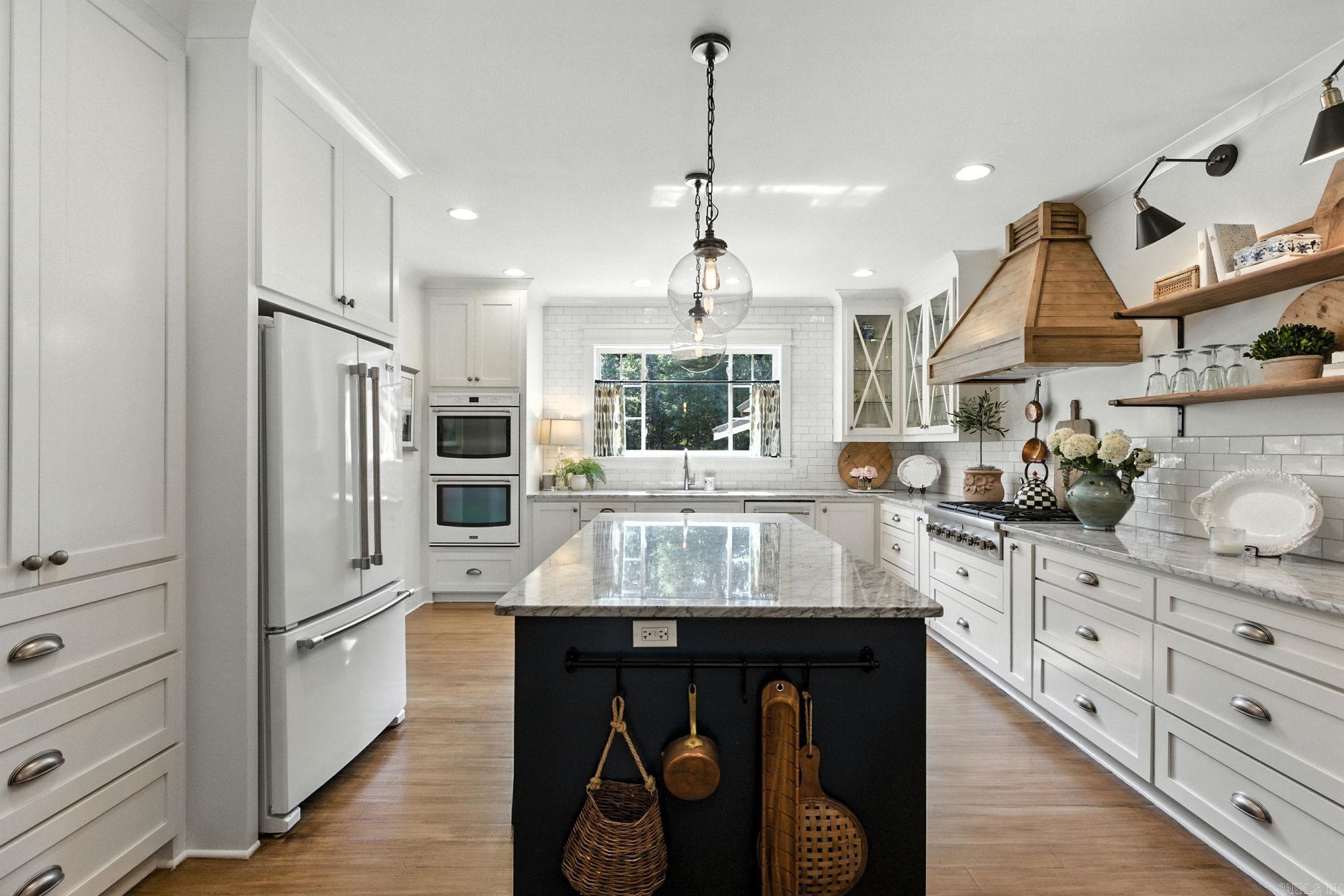 15724 Wild Oak  Roland, AR