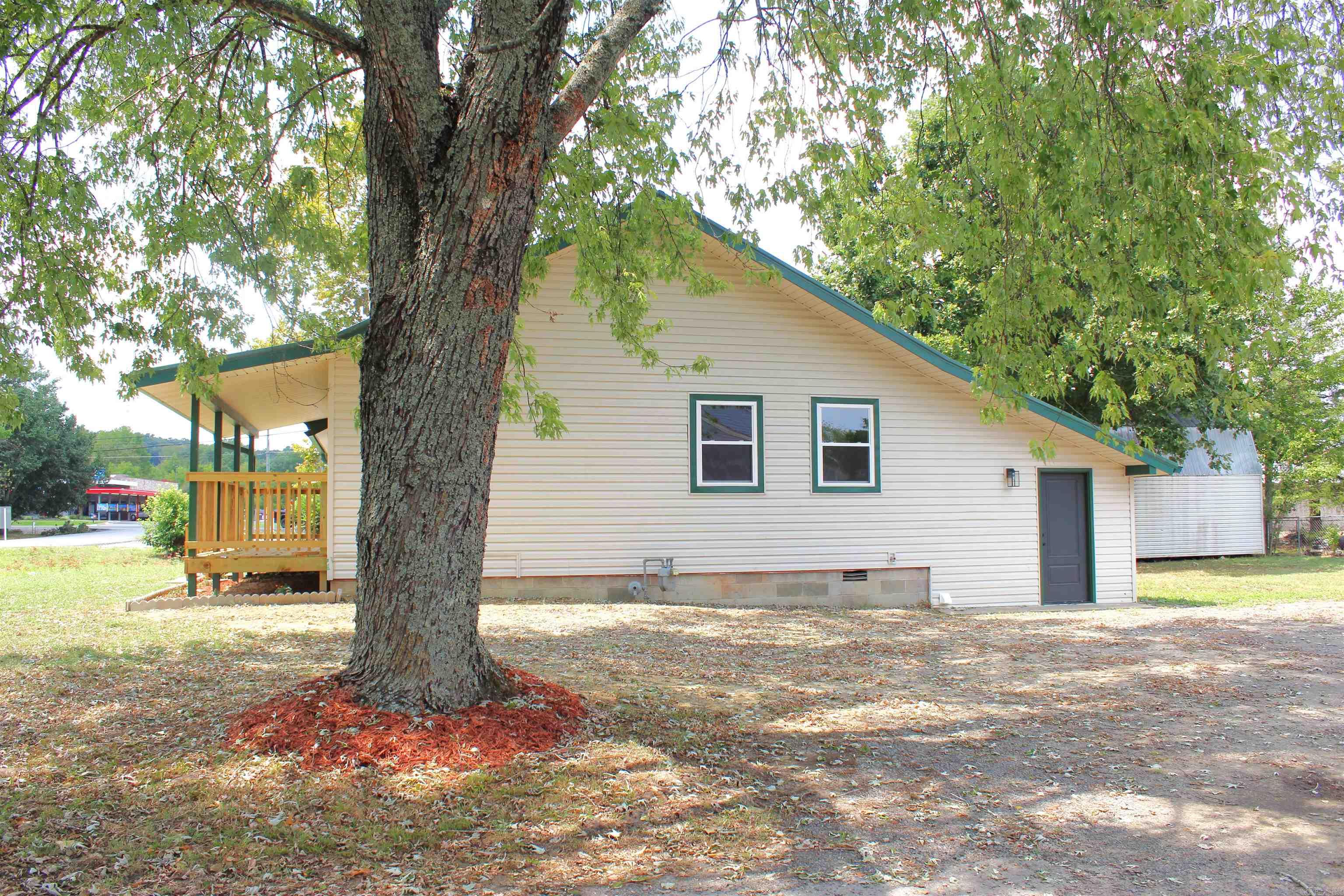 5 Walnut  Quitman, AR