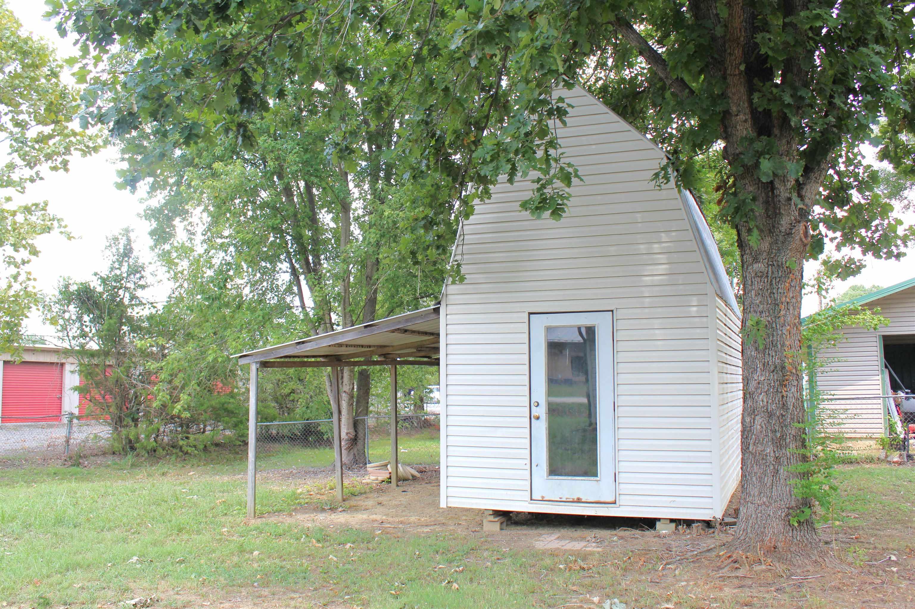 5 Walnut  Quitman, AR