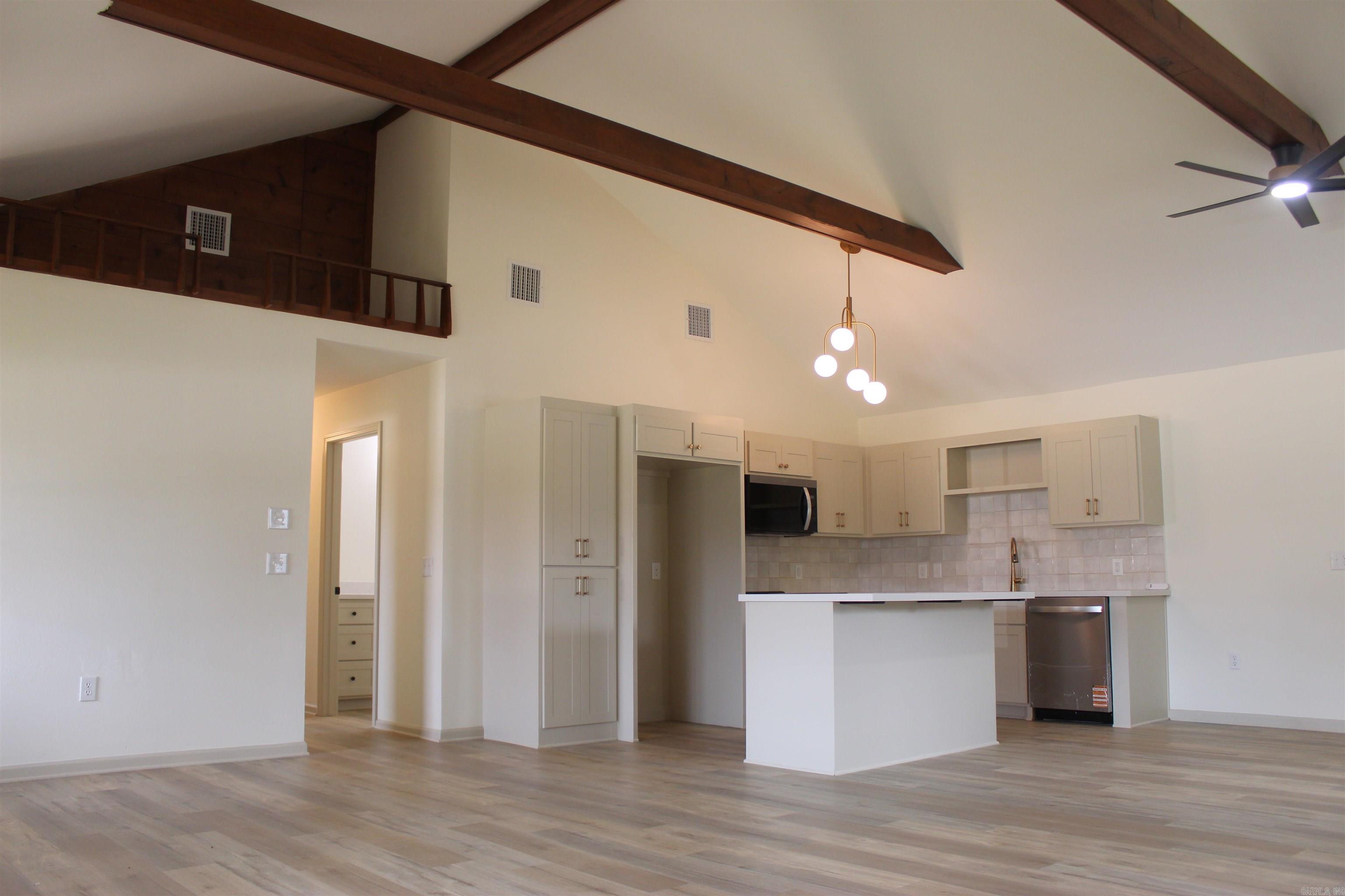 5 Walnut  Quitman, AR