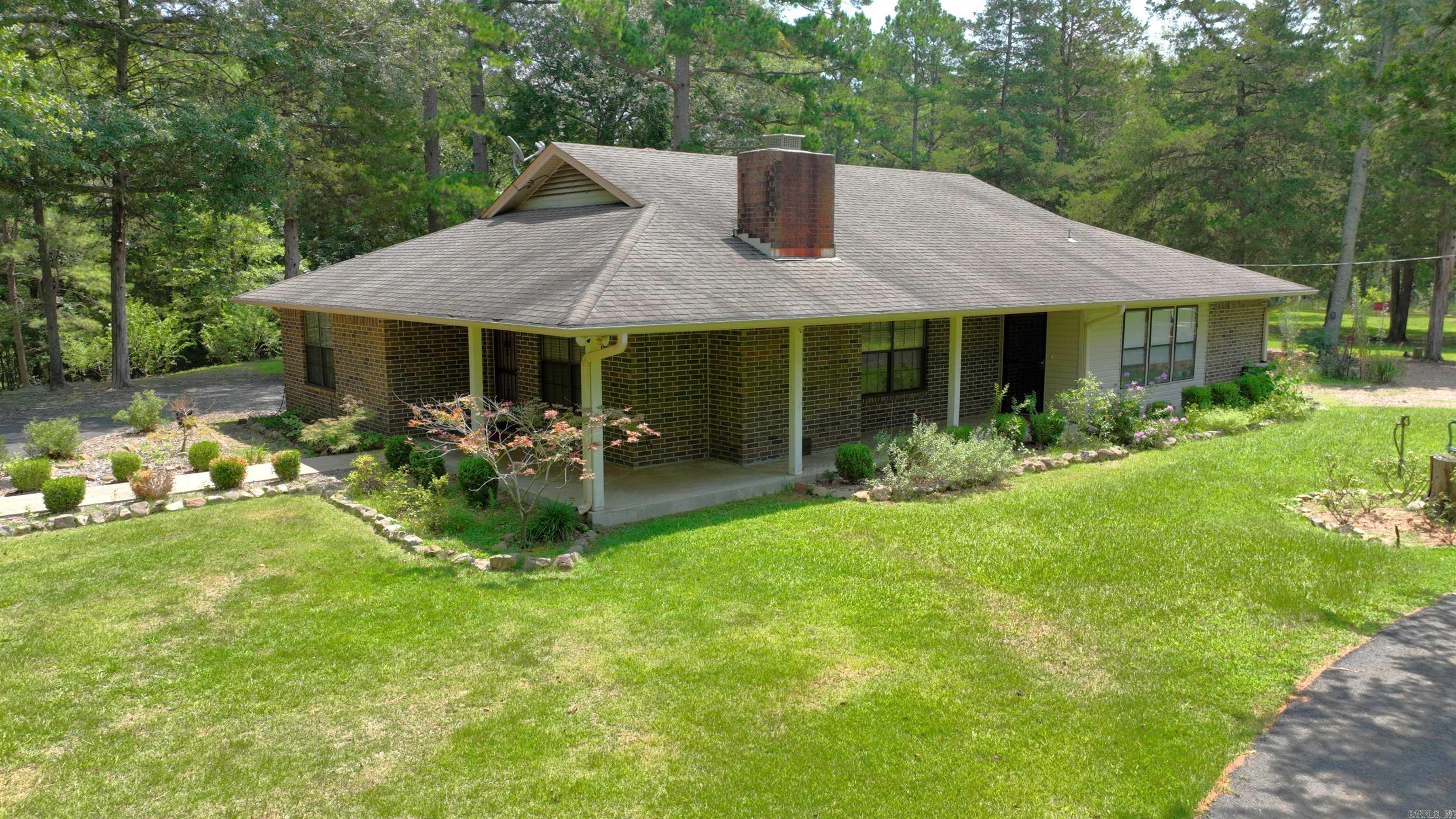 224 Polk Road 76 E Mena, AR 71953