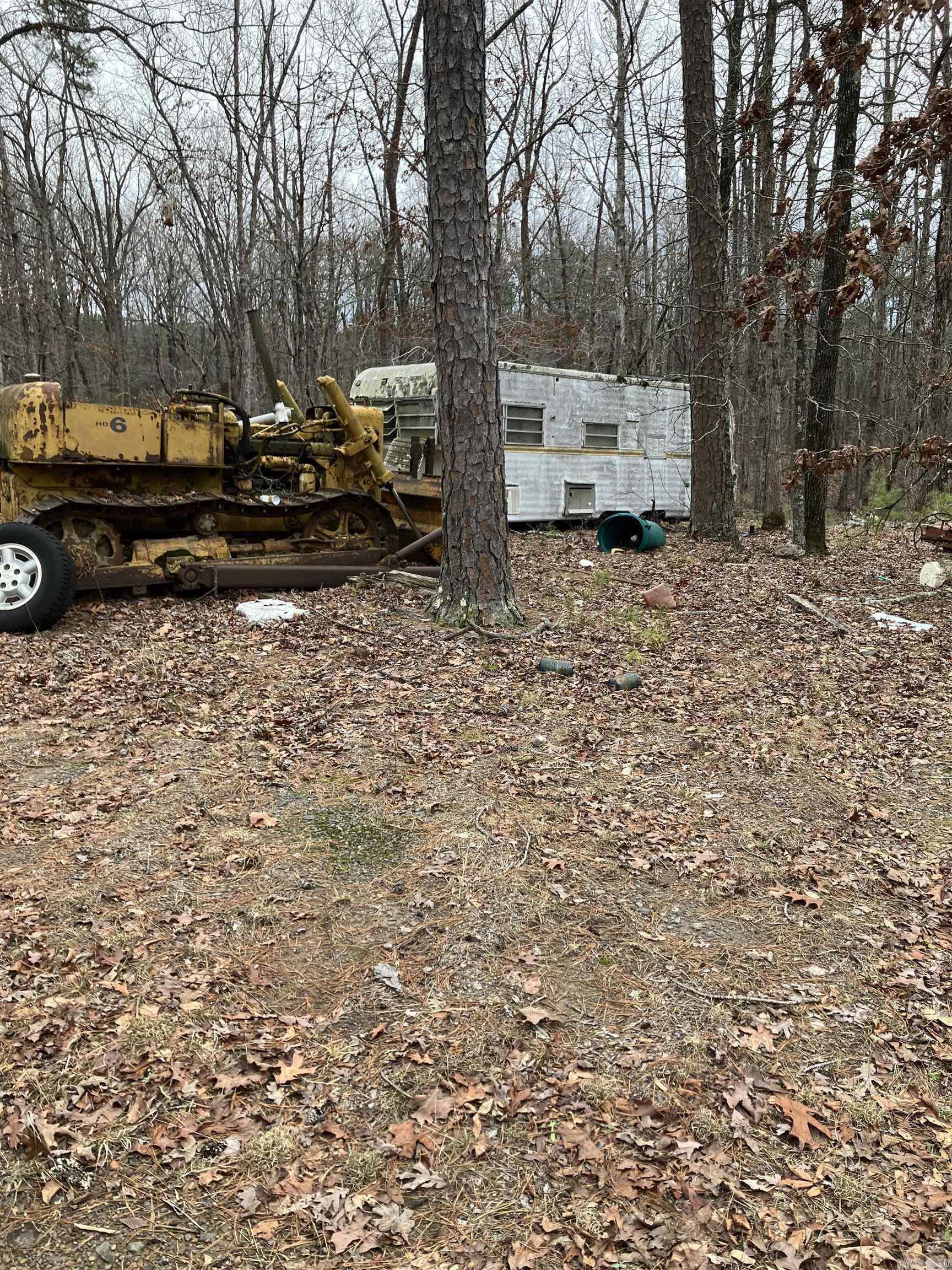 12329 W Highway 16  Clinton, AR