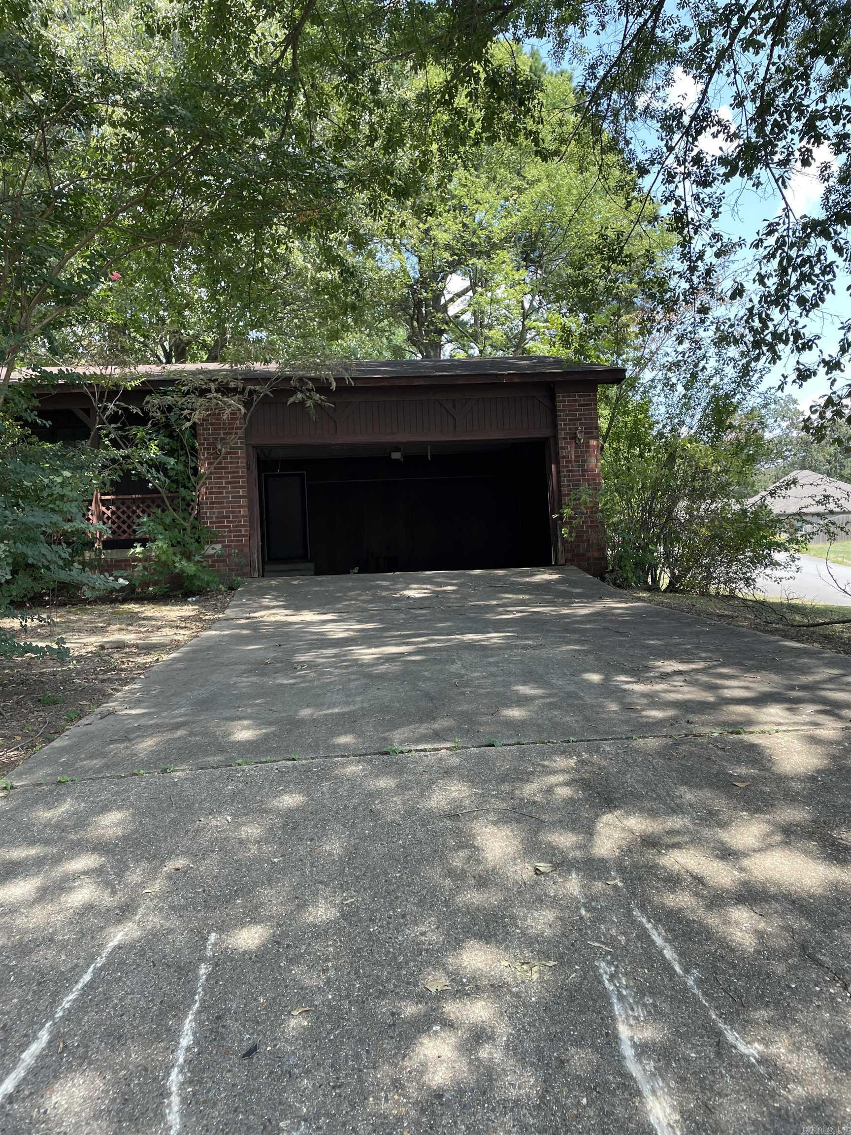 1203 Venturi  Benton, AR