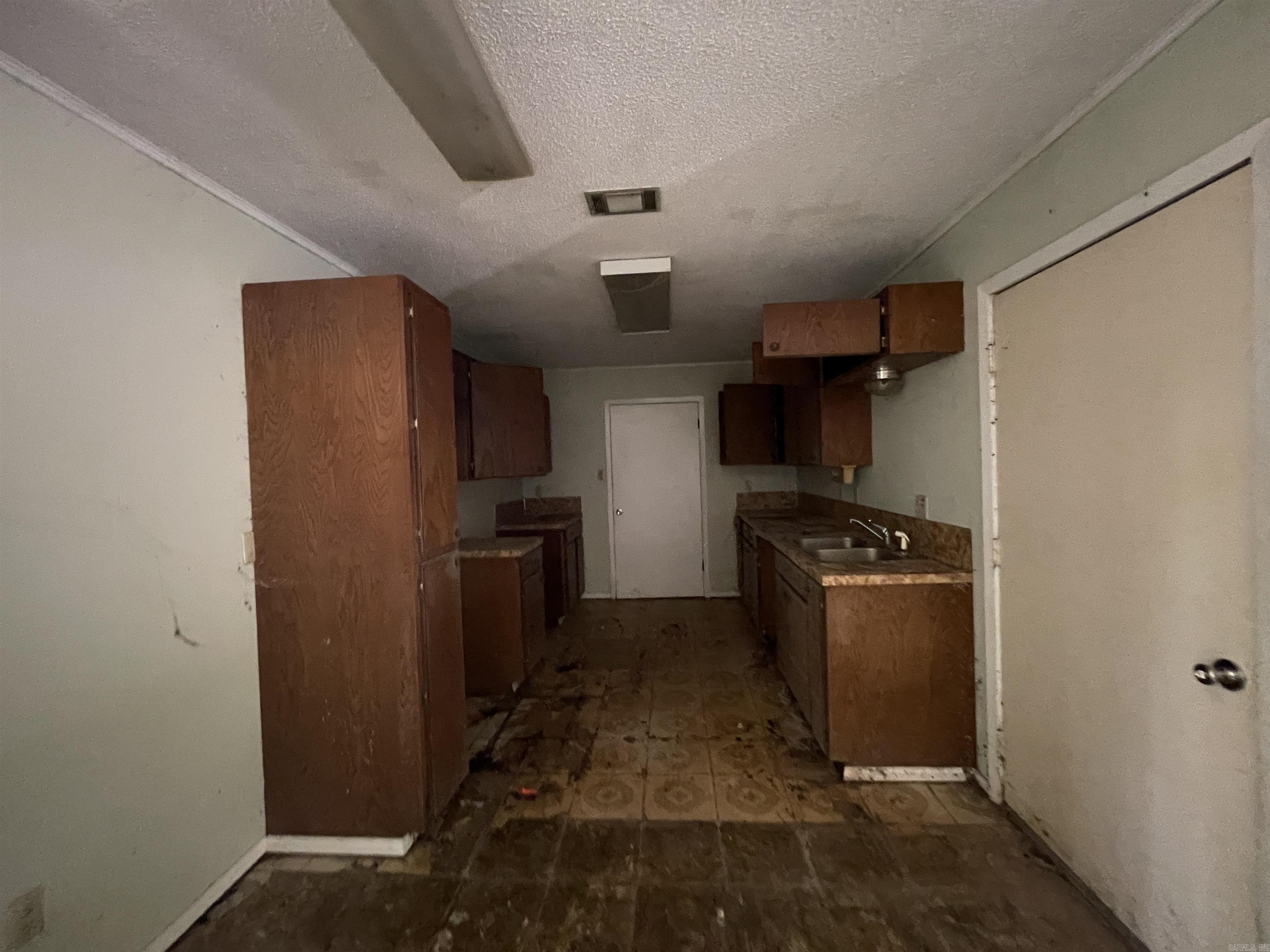 1203 Venturi  Benton, AR