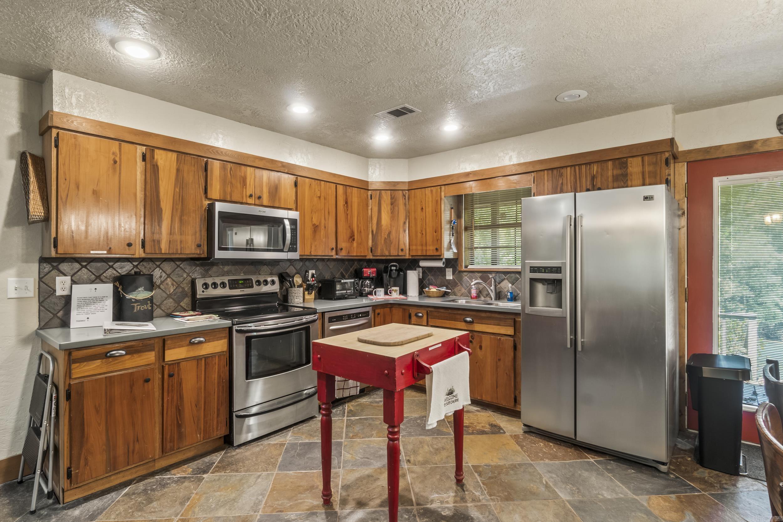 101 Fields Lane  Pangburn, AR