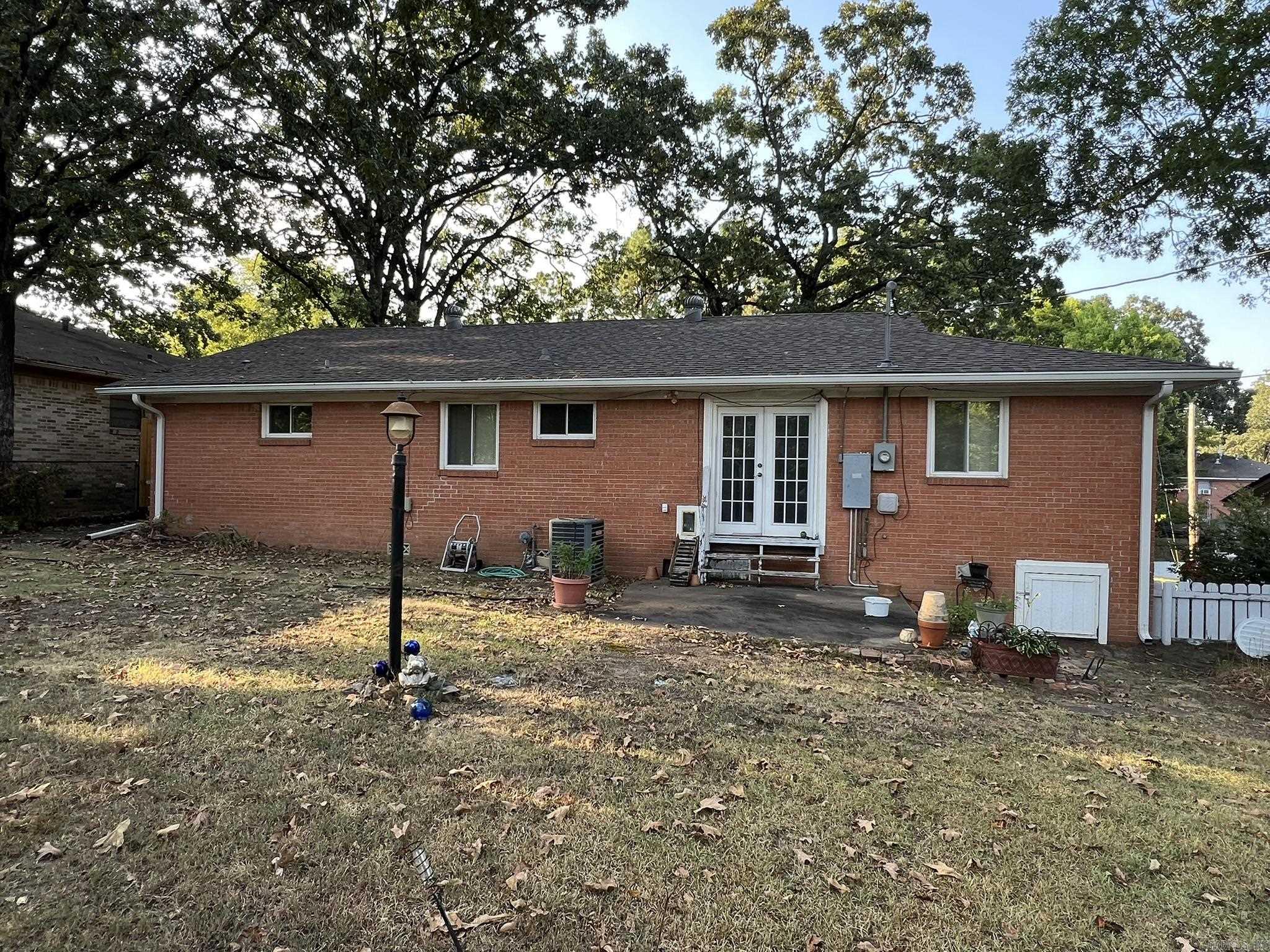 208 W K  North Little Rock, AR