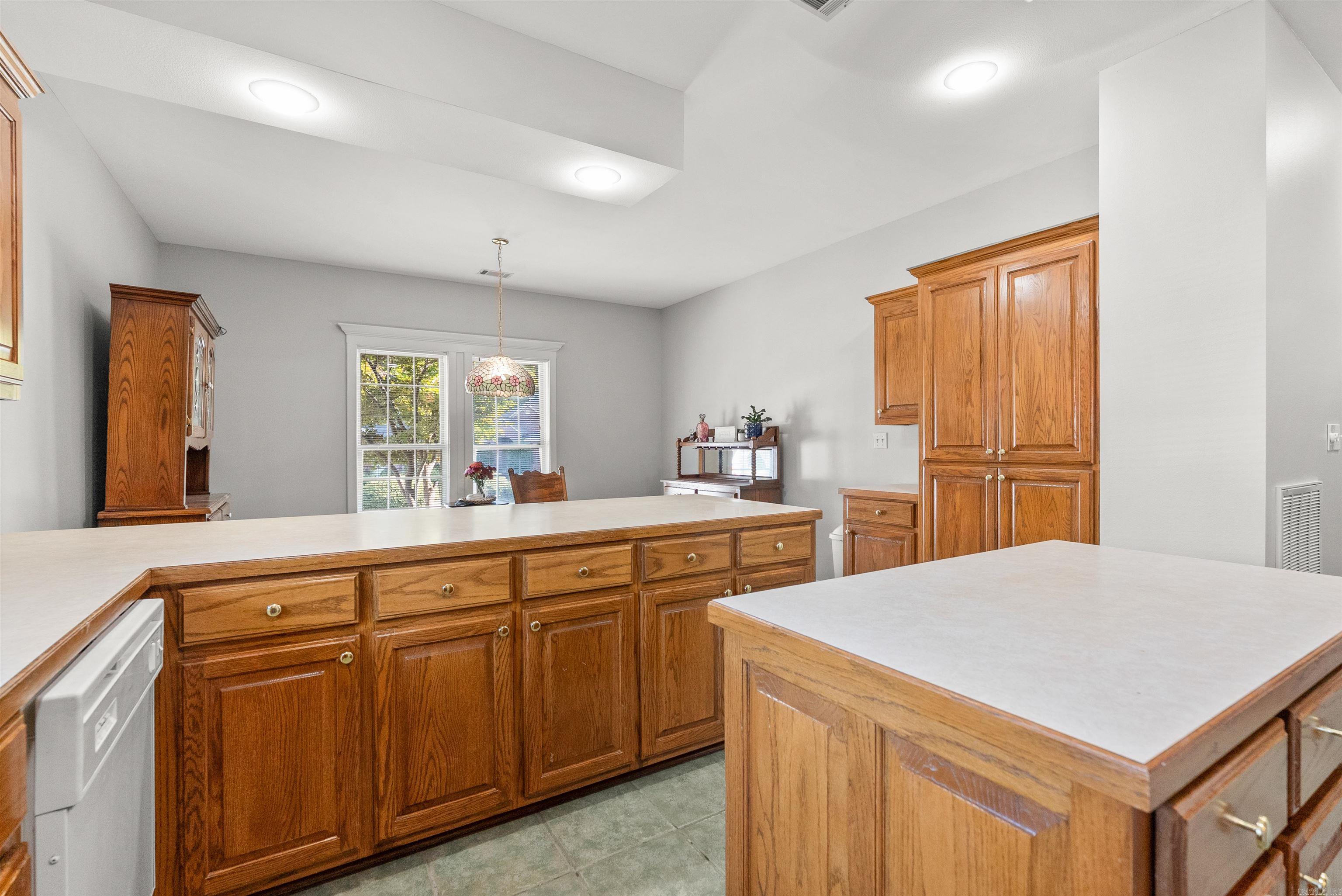 30 Belle River Cv  Maumelle, AR