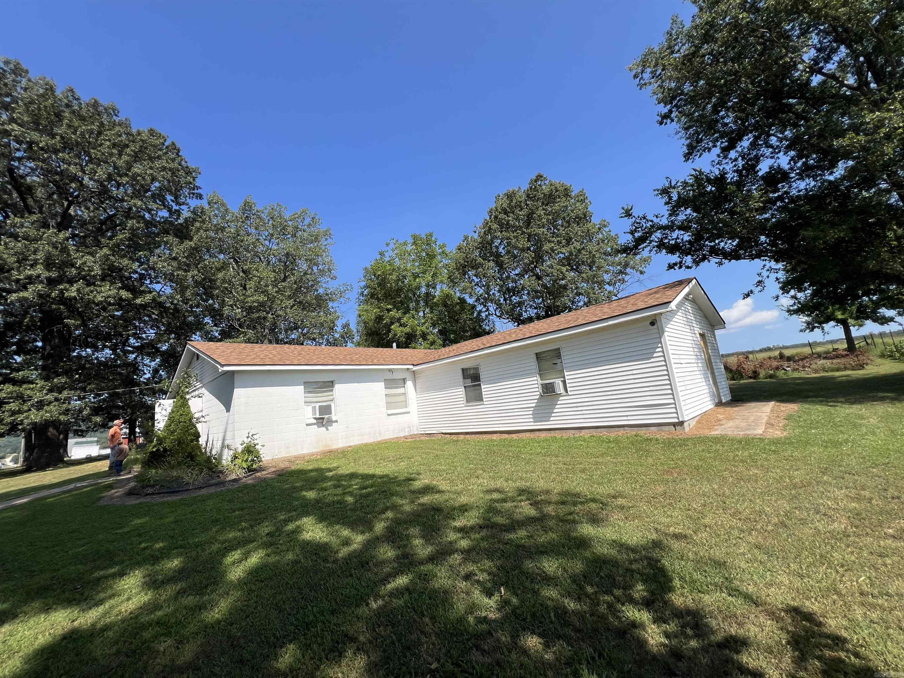 2844 Valley View Church  Harrison, AR