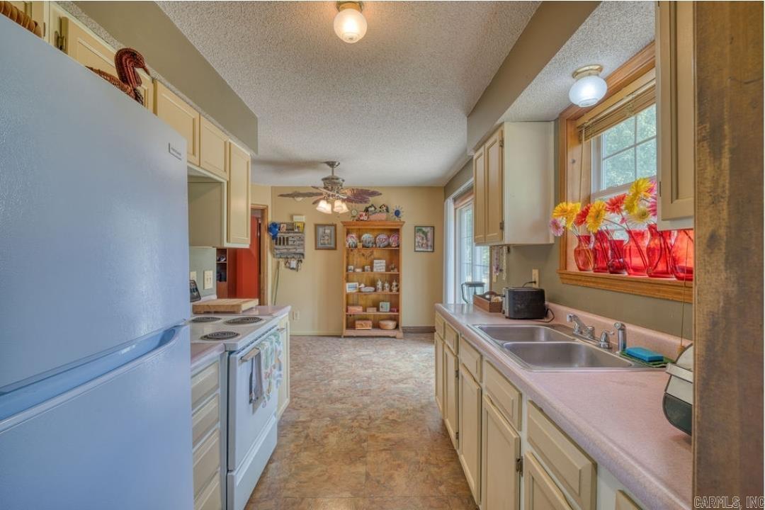 31 Hazelnut Circle Mountain Home, AR 72653