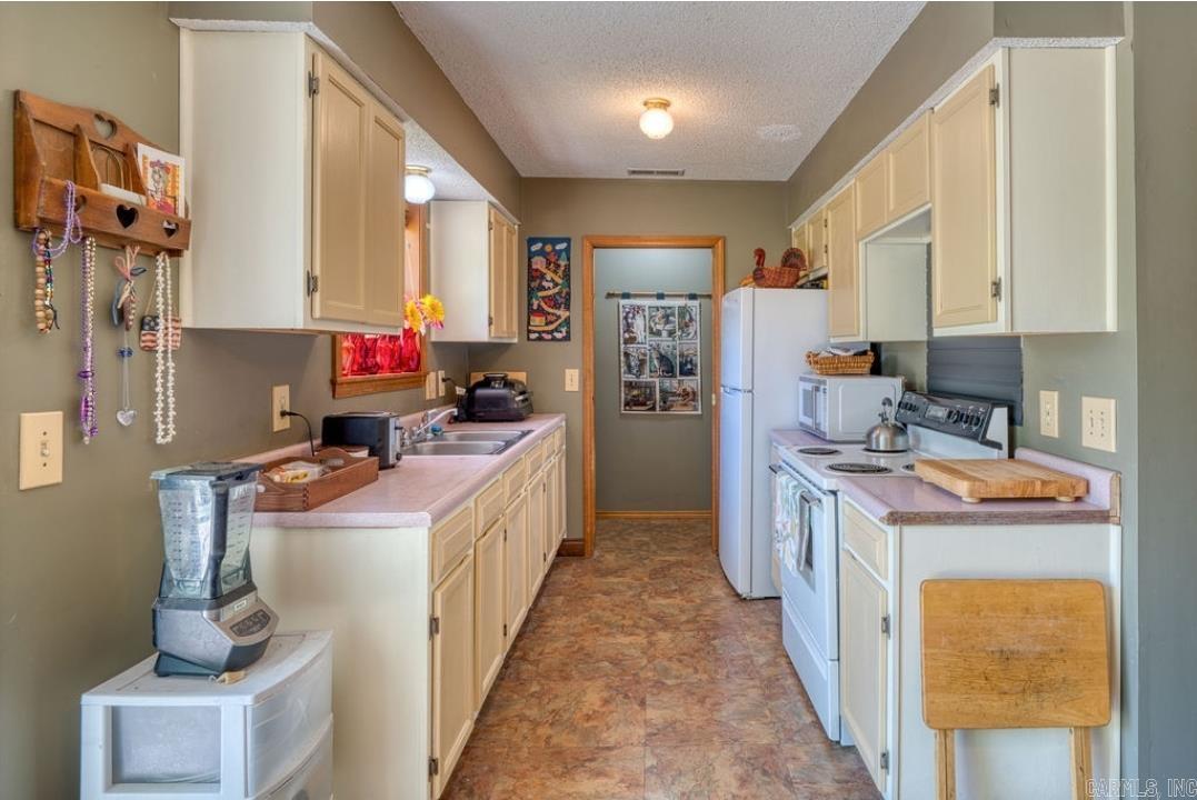 31 Hazelnut Circle Mountain Home, AR 72653