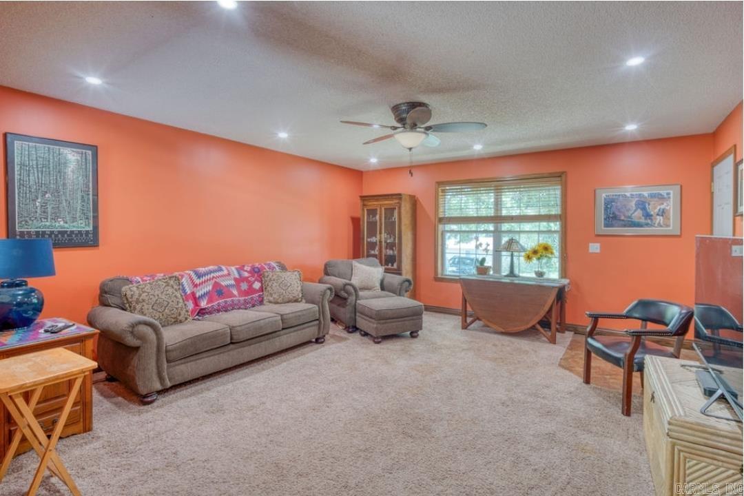 31 Hazelnut Circle Mountain Home, AR 72653