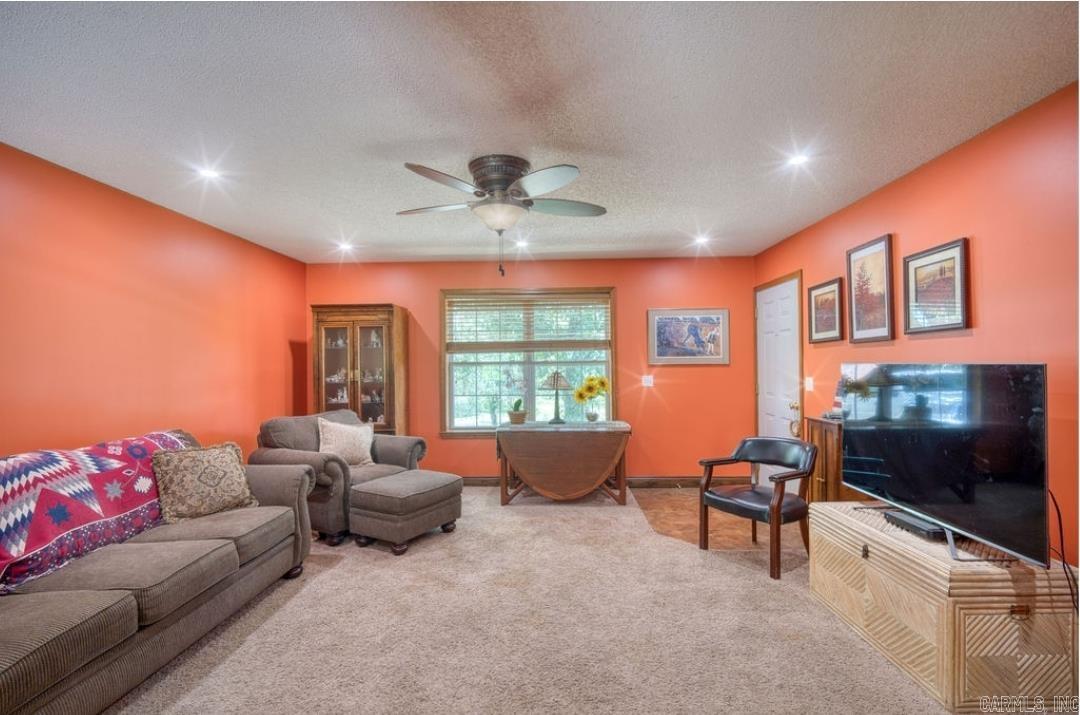 31 Hazelnut Circle Mountain Home, AR 72653