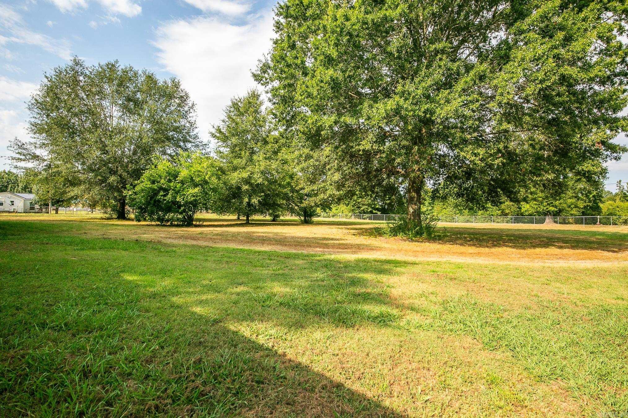 831 Apple Hill  Austin, AR