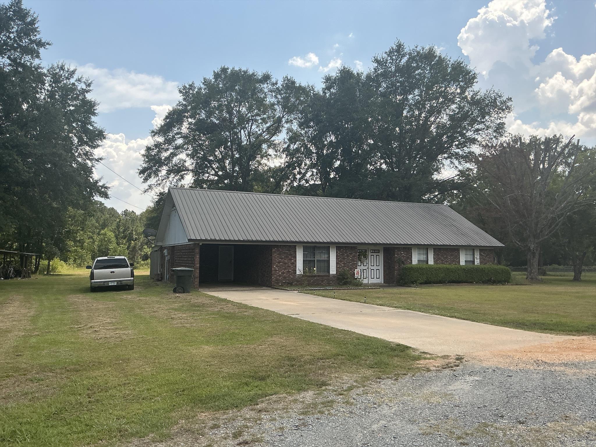 1311 W Hwy 52