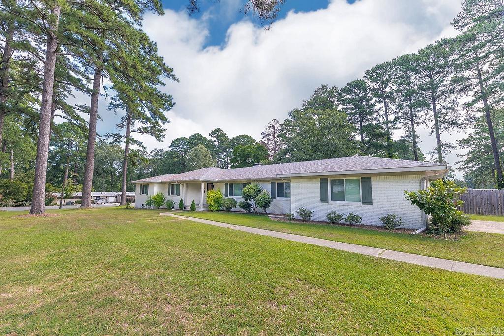 633 Lakeside Ave Camden, AR 71701