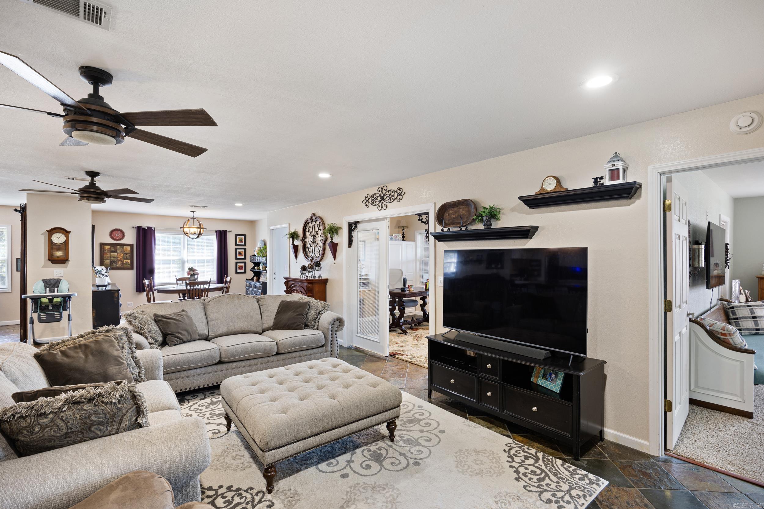 552 Private Road 3310  Clarksville, AR