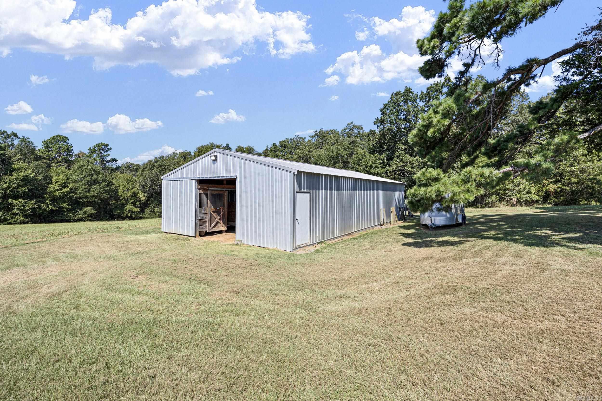 552 Private Road 3310  Clarksville, AR