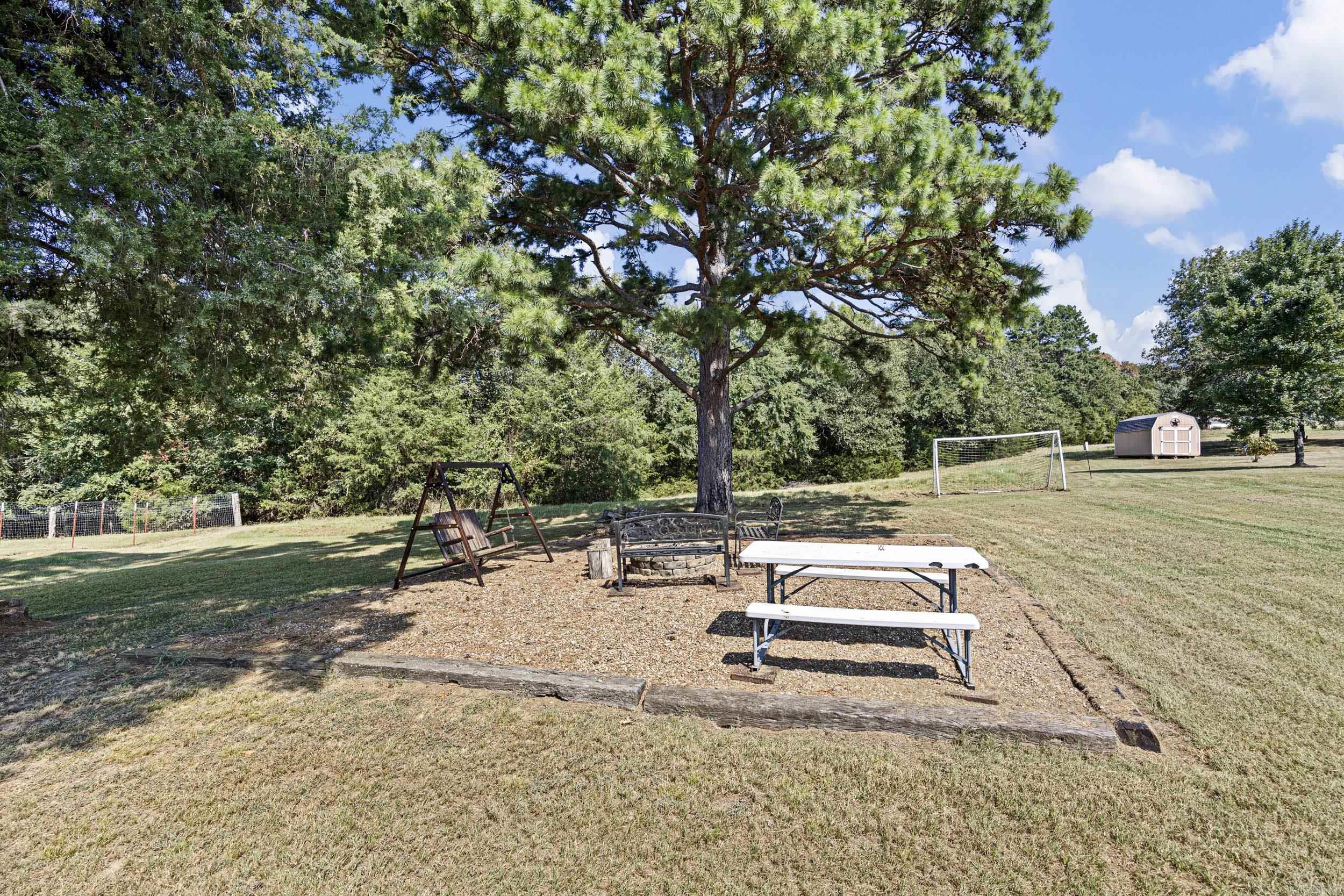 552 Private Road 3310  Clarksville, AR