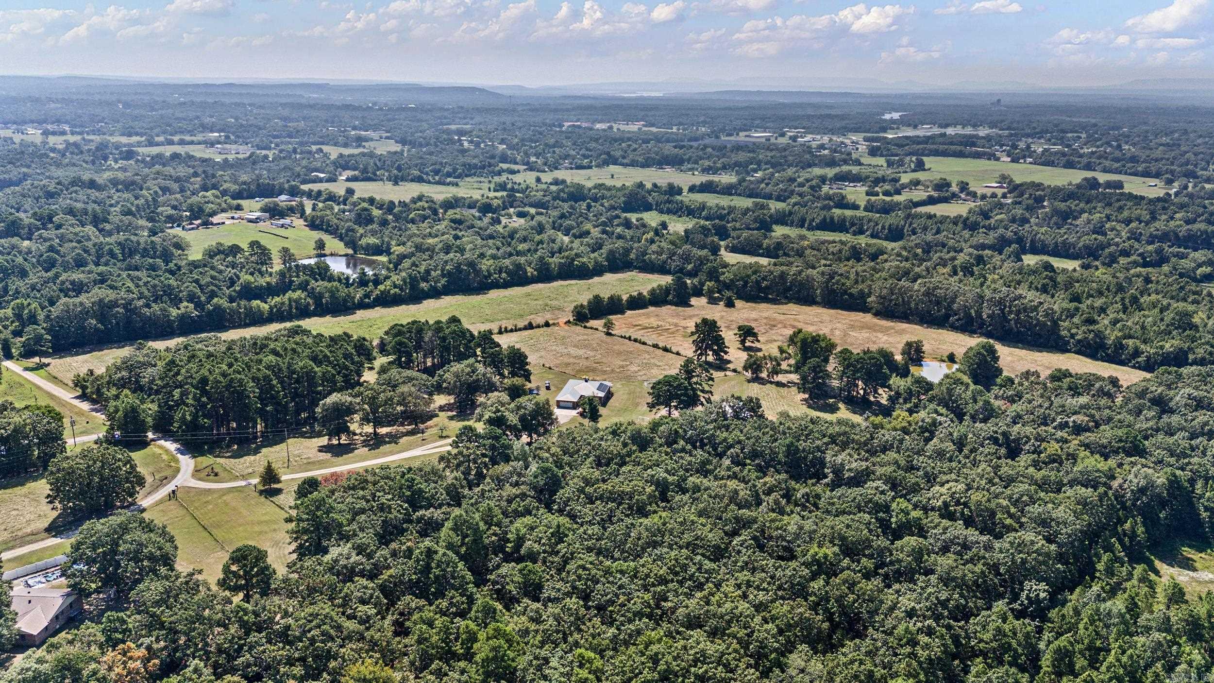 552 Private Road 3310  Clarksville, AR