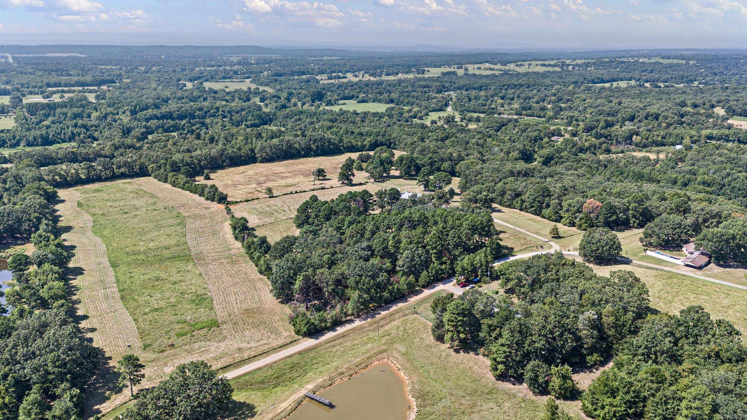 552 Private Road 3310  Clarksville, AR