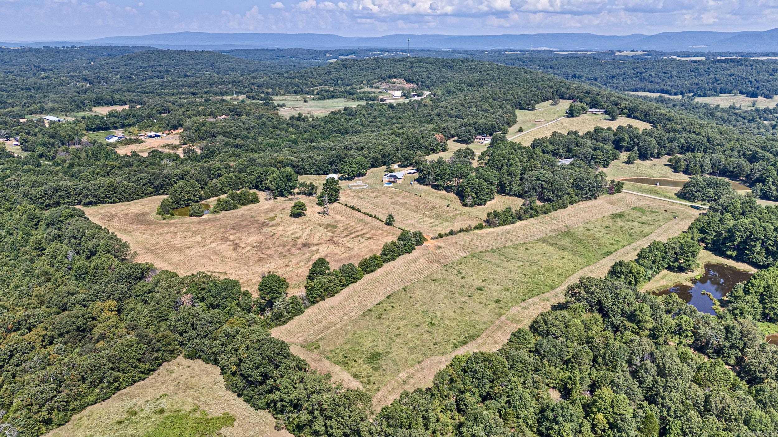 552 Private Road 3310  Clarksville, AR