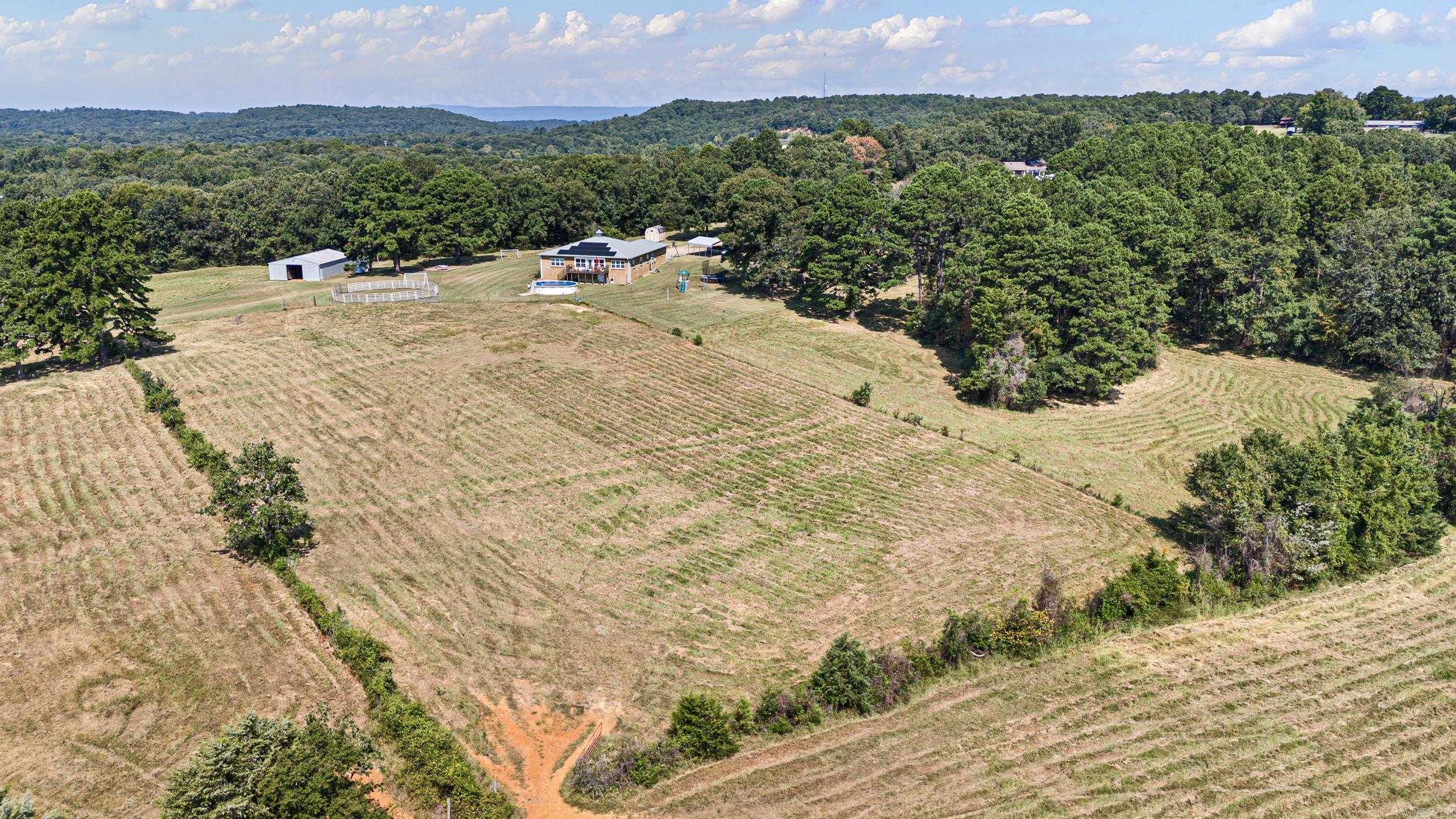 552 Private Road 3310  Clarksville, AR