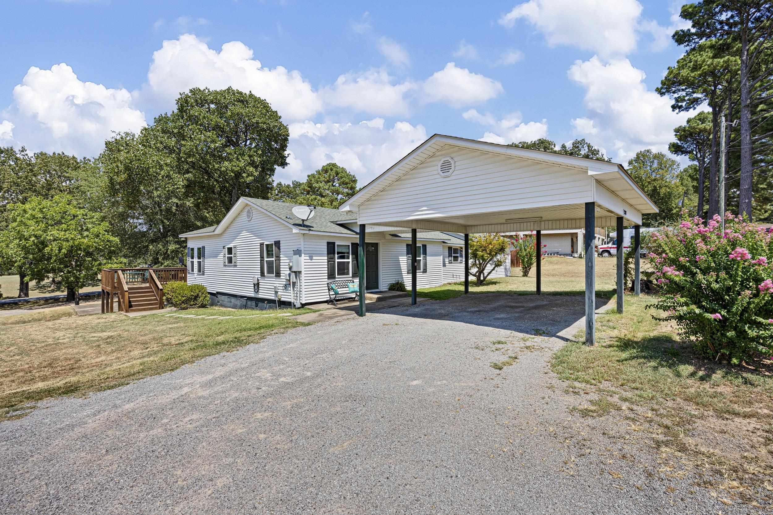 1207 E Rock  Morrilton, AR