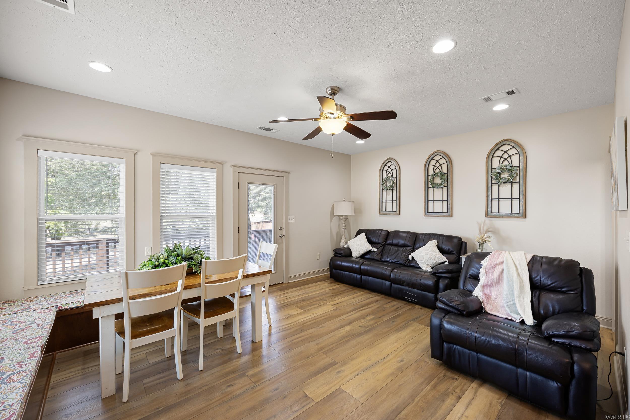 1207 E Rock  Morrilton, AR