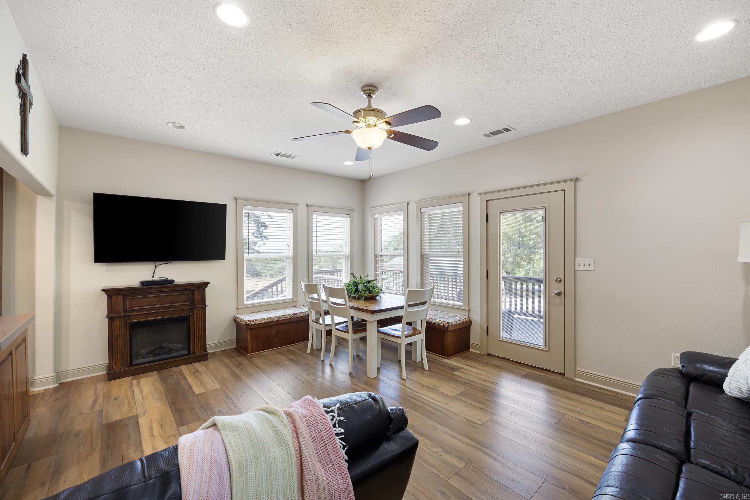 1207 E Rock  Morrilton, AR