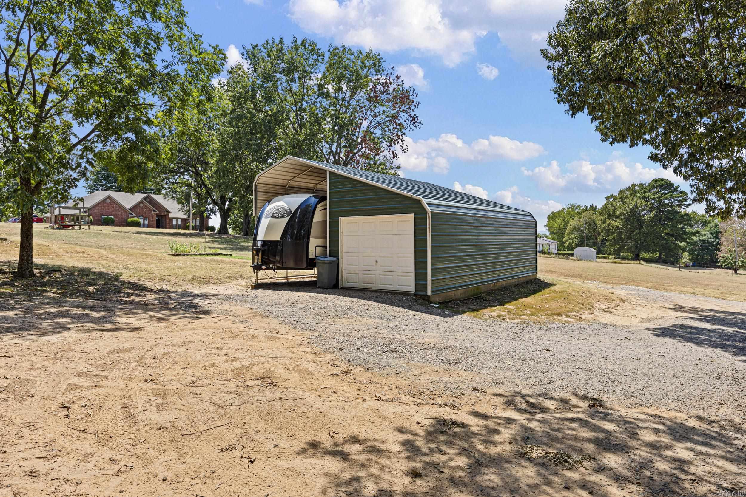 1207 E Rock  Morrilton, AR