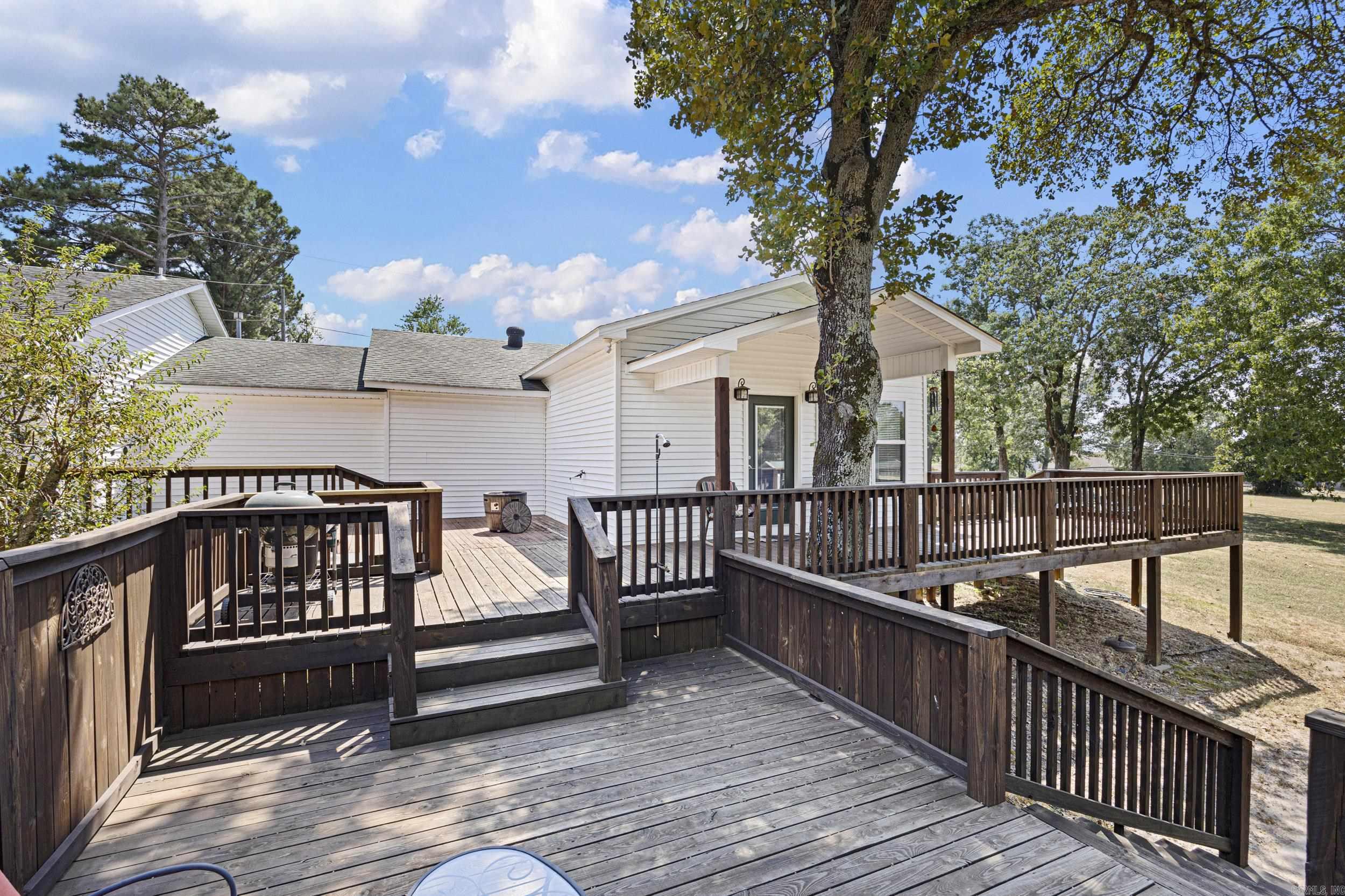 1207 E Rock  Morrilton, AR