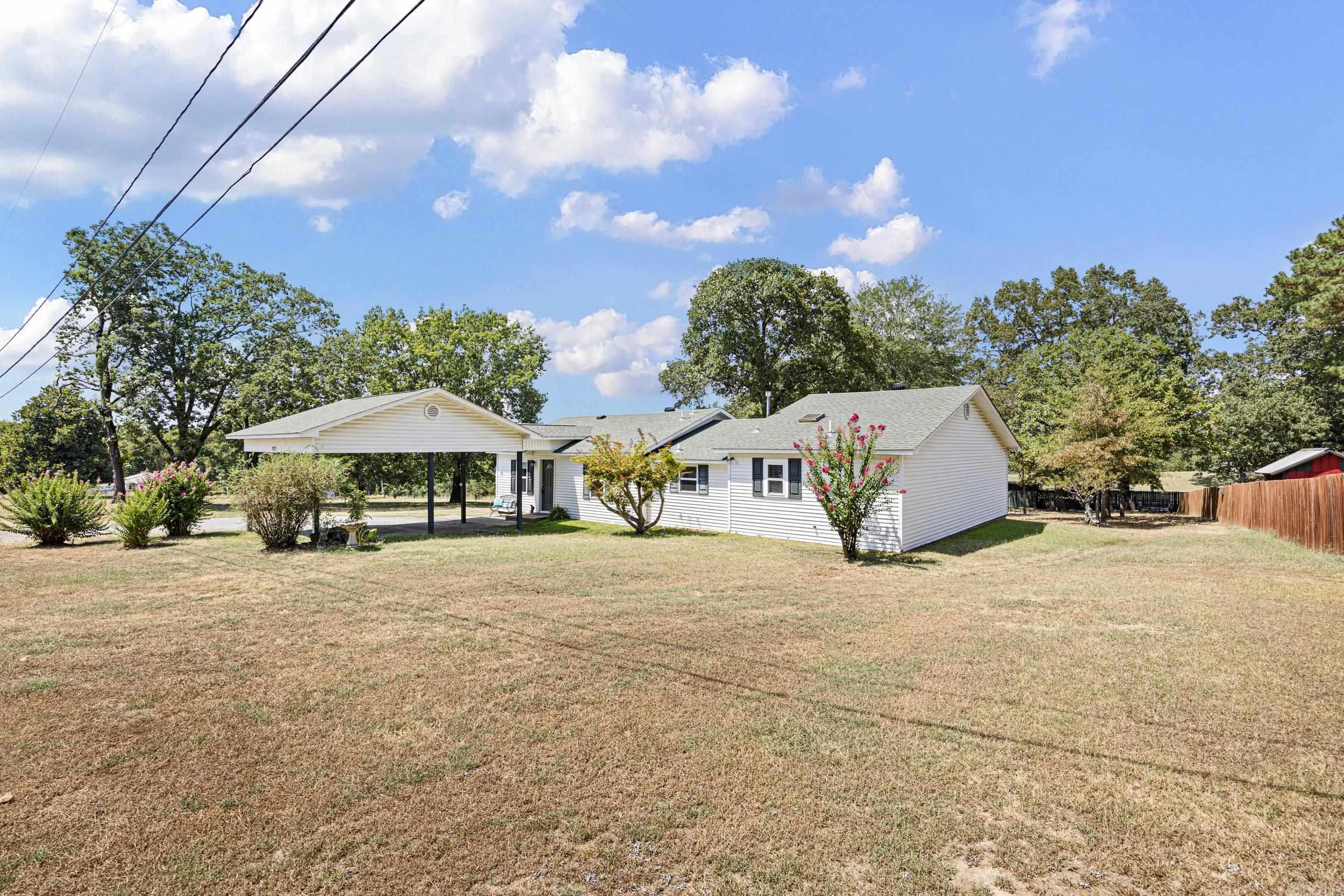 1207 E Rock  Morrilton, AR