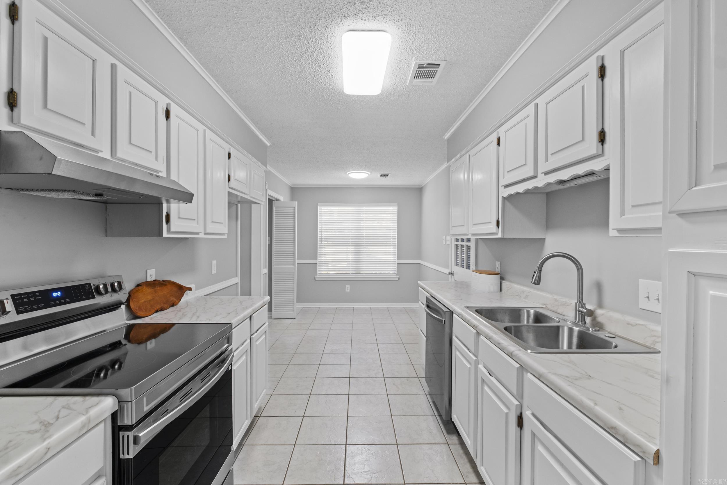 613 Beaconsfield  Sherwood, AR