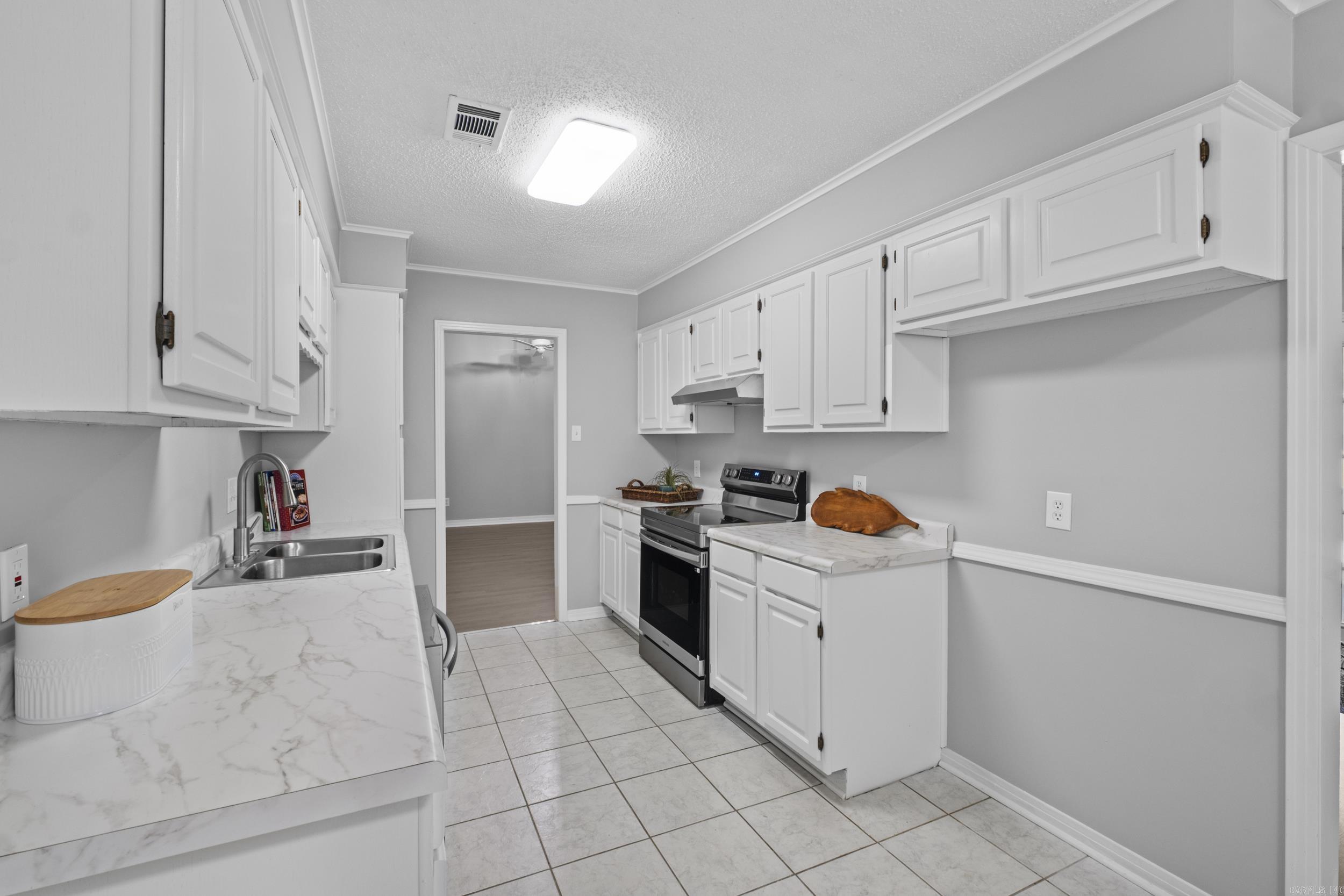 613 Beaconsfield  Sherwood, AR