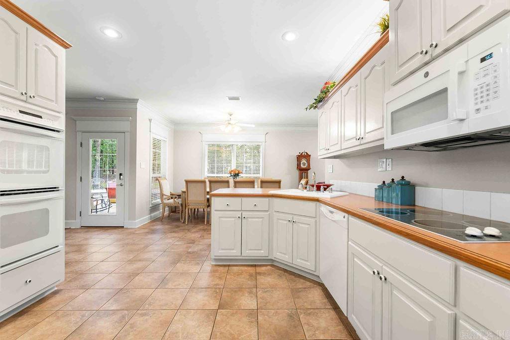 3185 Majestic  Conway, AR