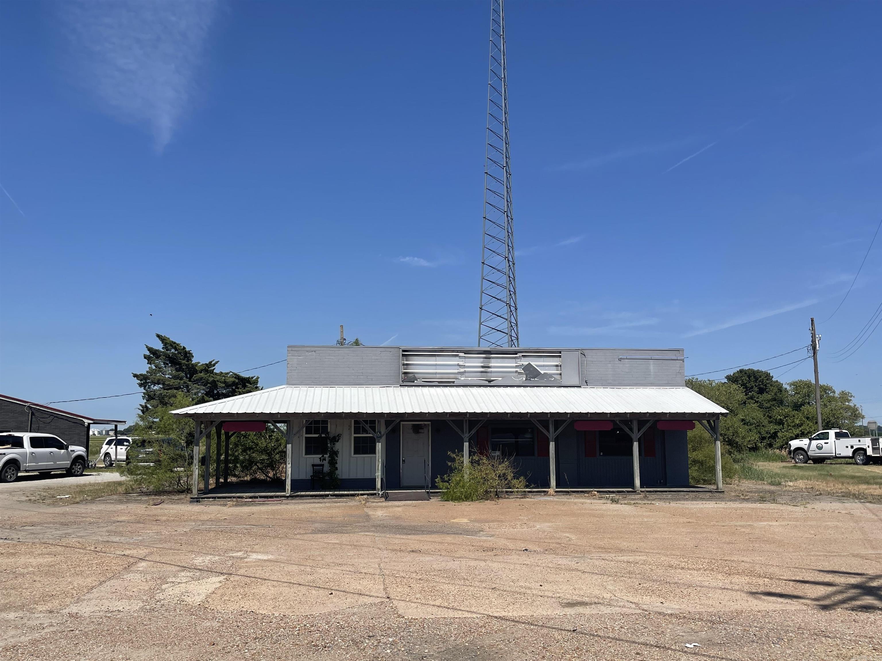 8016 Hwy 49  Waldenburg, AR
