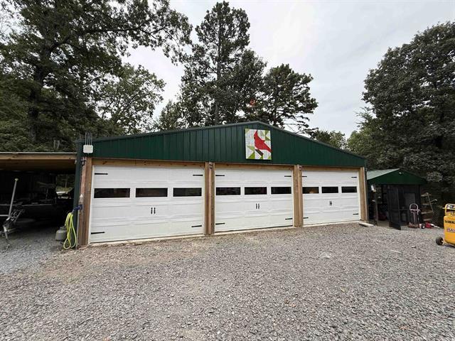 851  Creekside  Greers Ferry, AR