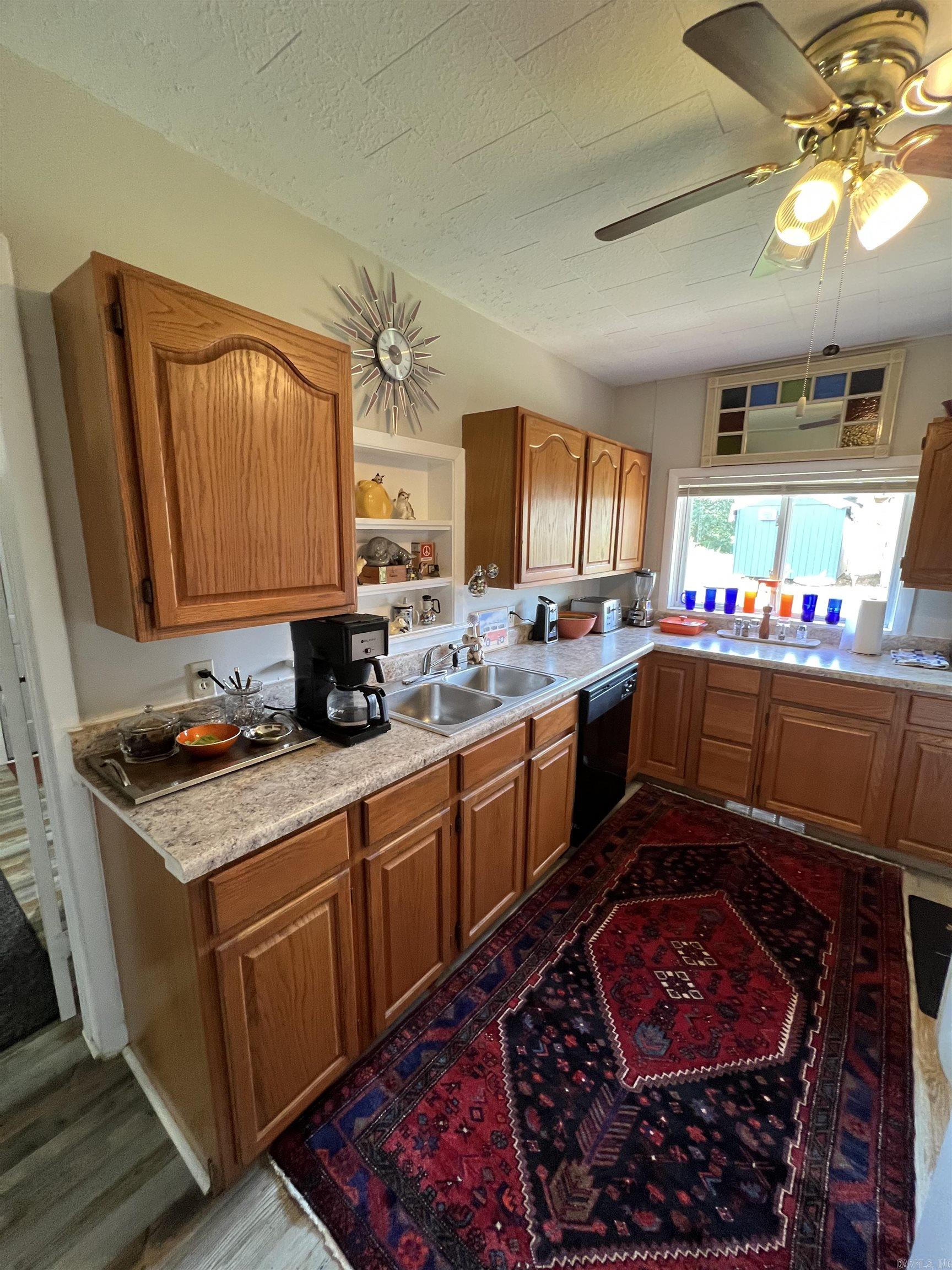 871 S Hwy 65  Clinton, AR