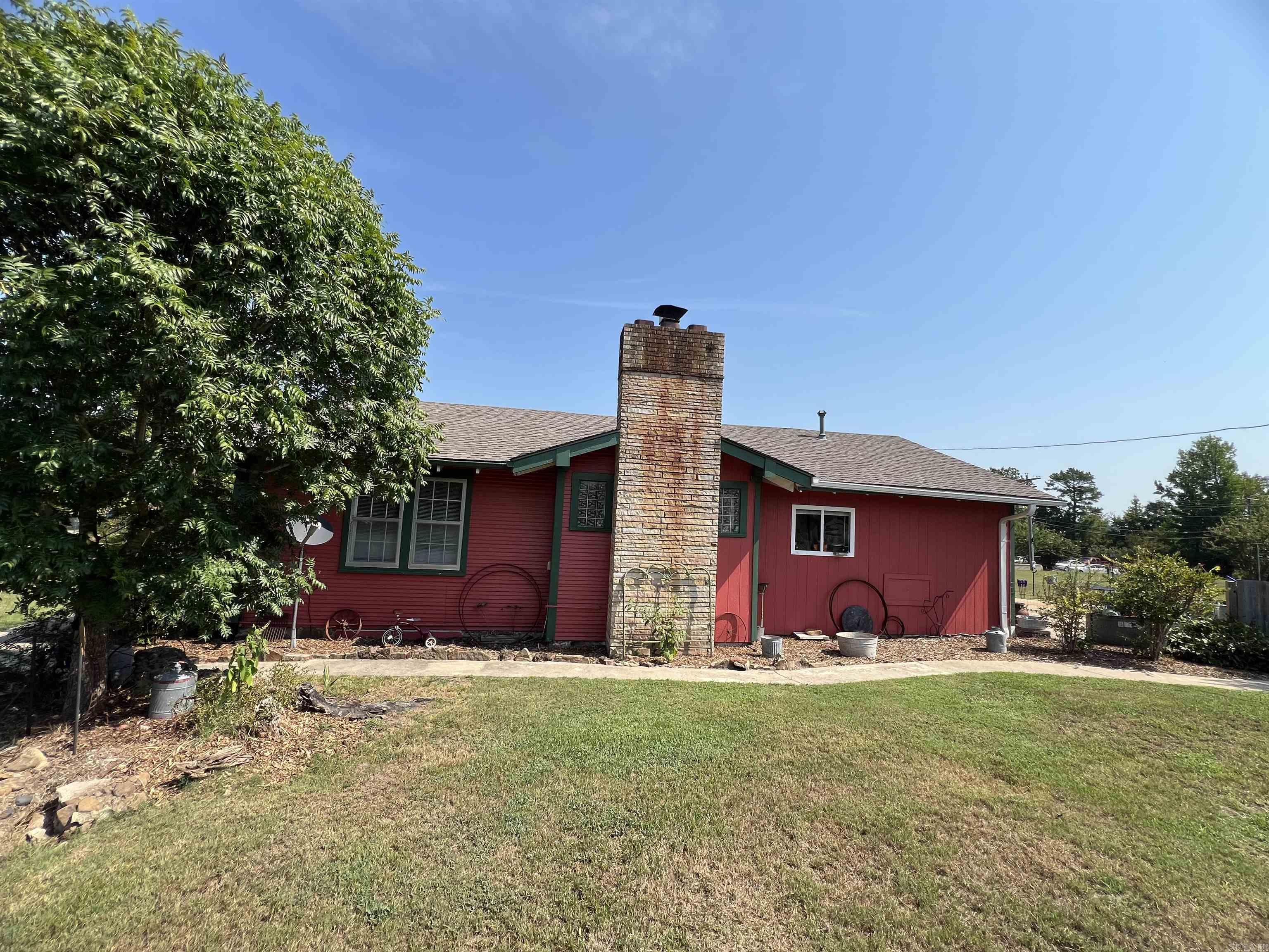 871 S Hwy 65  Clinton, AR