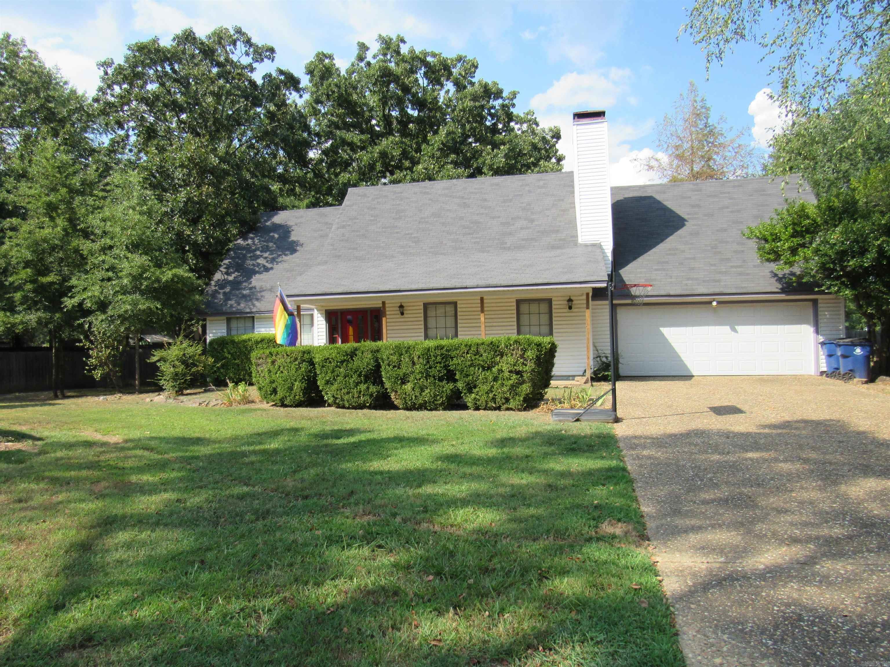 32 Cinderwood Cv