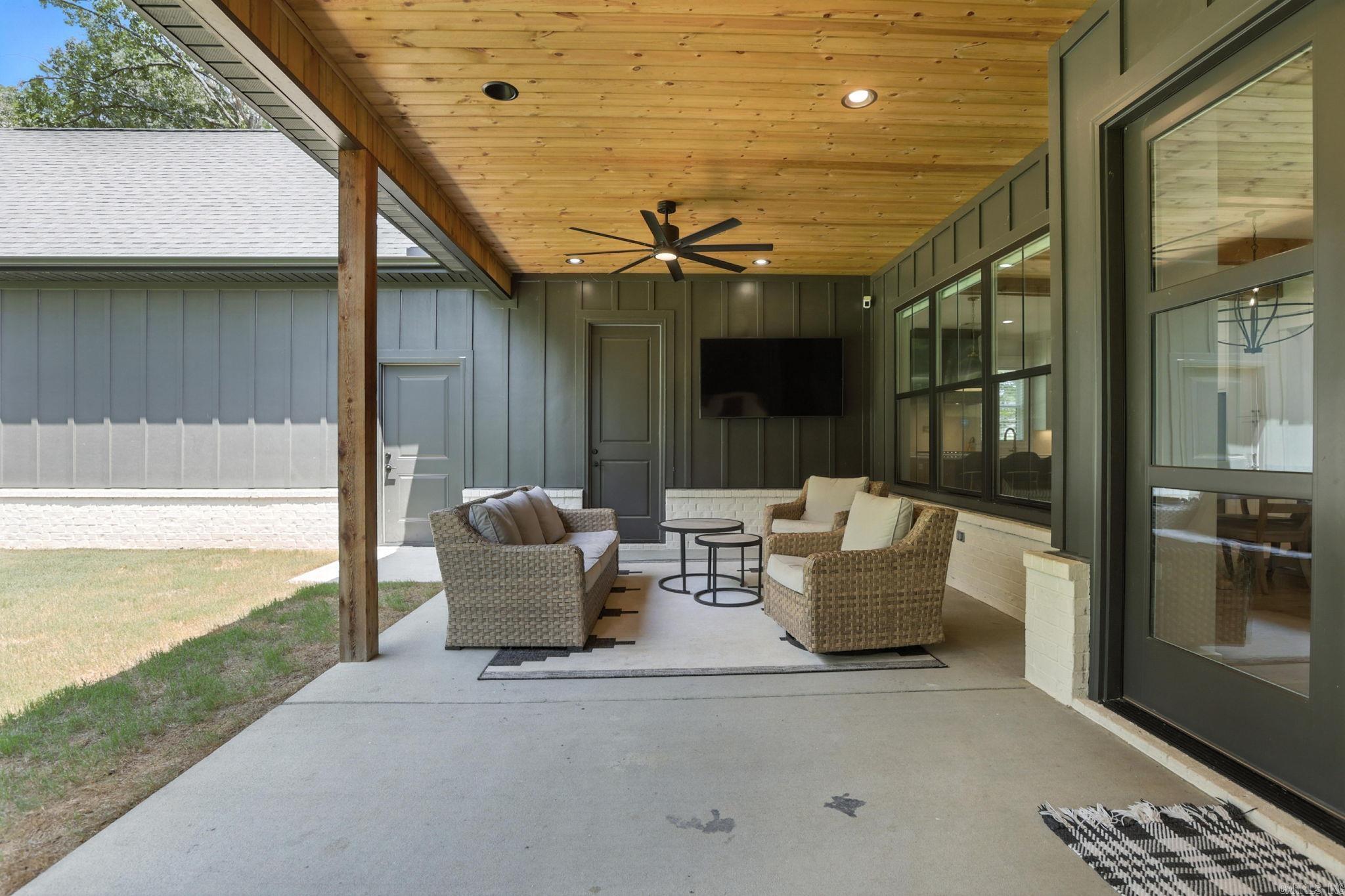 2009 Sunstone Drive Alexander, AR 72002