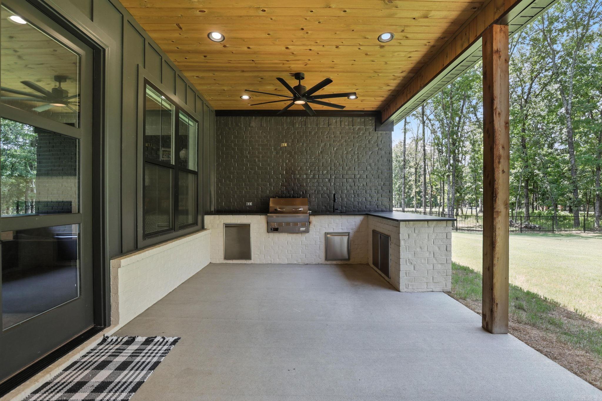 2009 Sunstone Drive Alexander, AR 72002