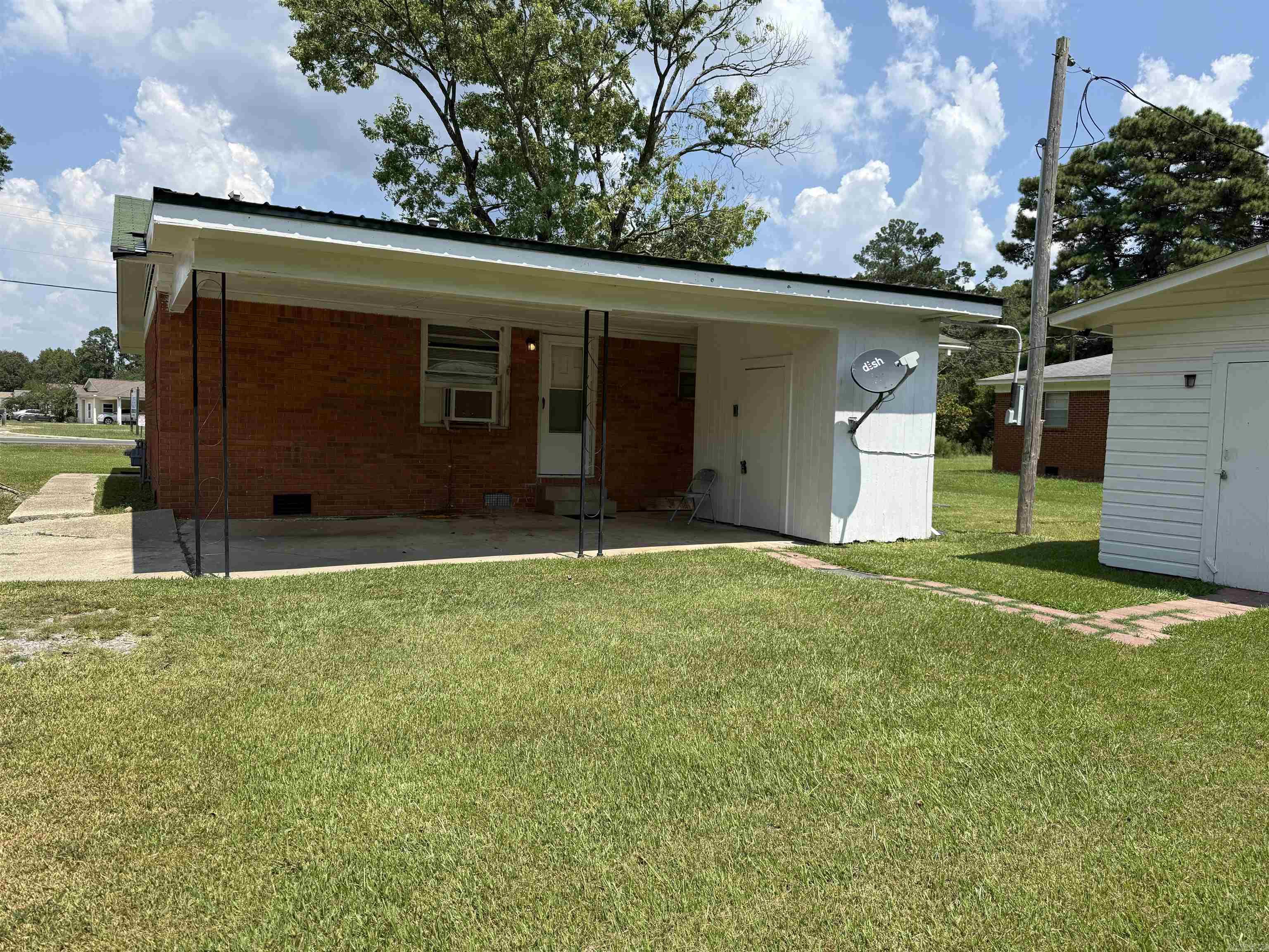 1725 W Pine  Warren, AR