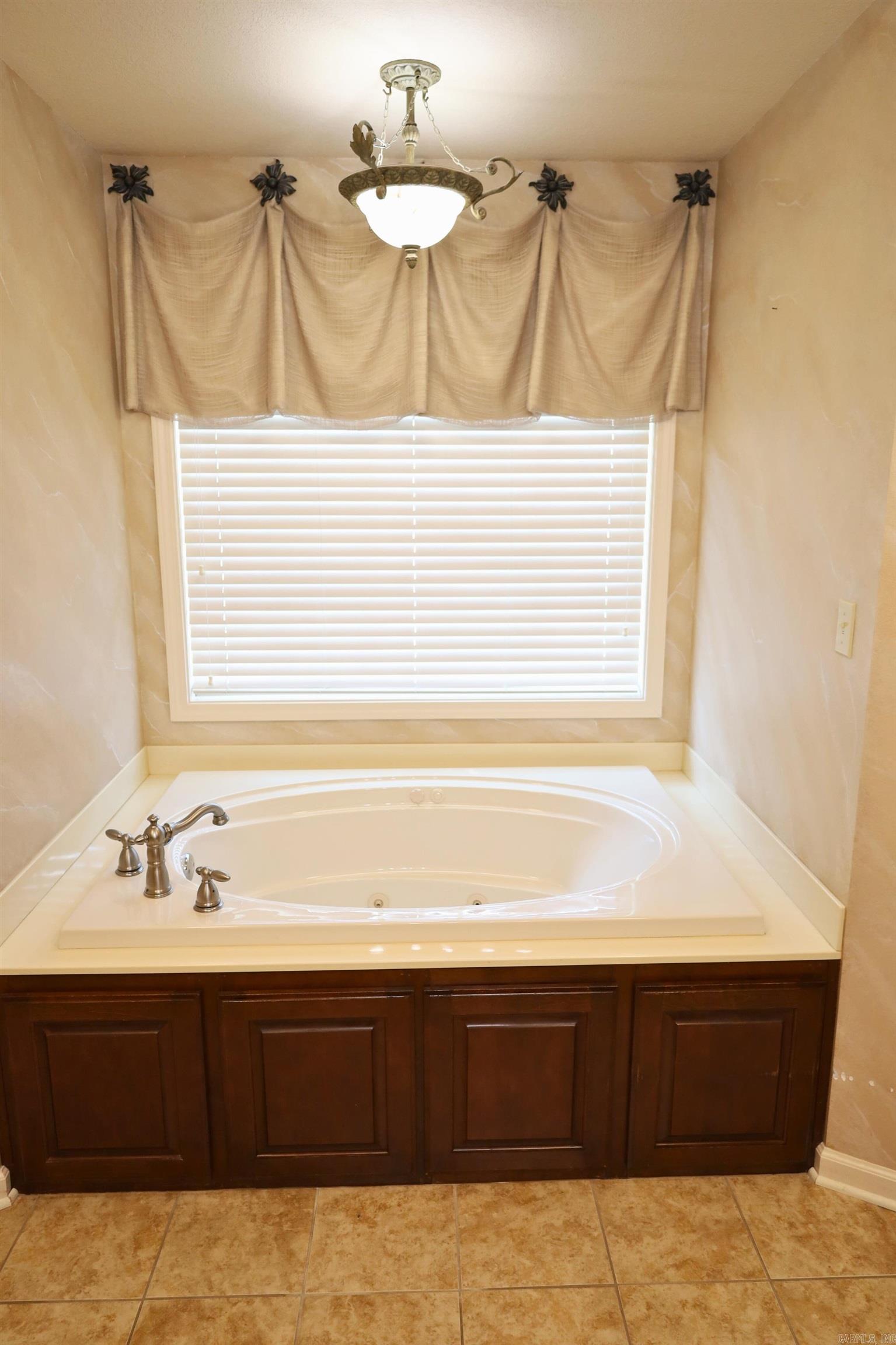 3610 Pruetts Chapel Rd  Paragould, AR