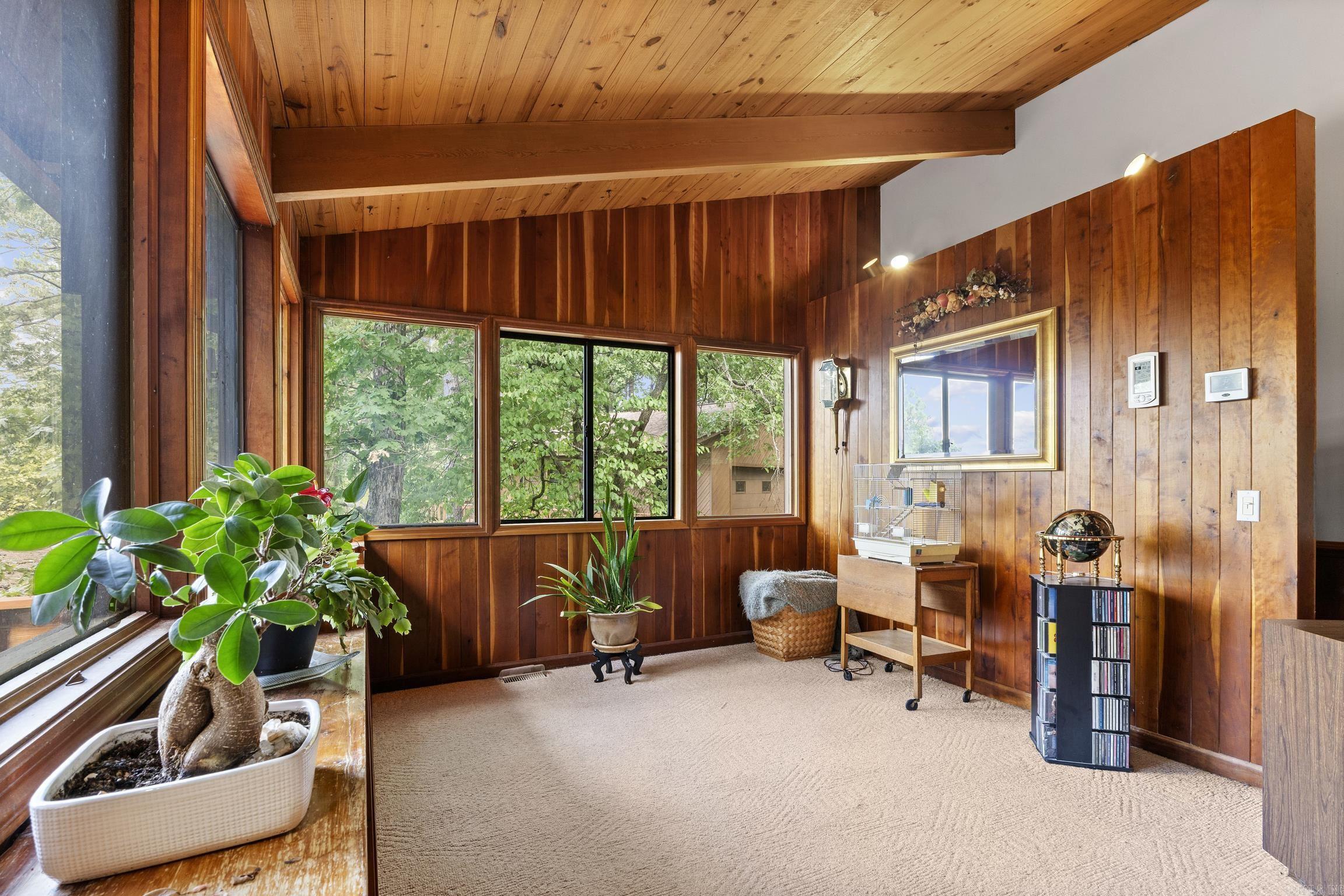 537 CR 107  Norfork, AR