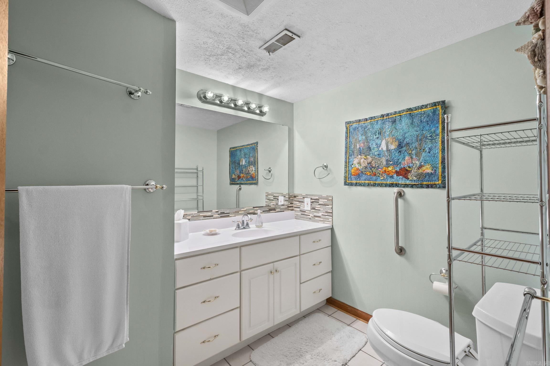 537 CR 107  Norfork, AR