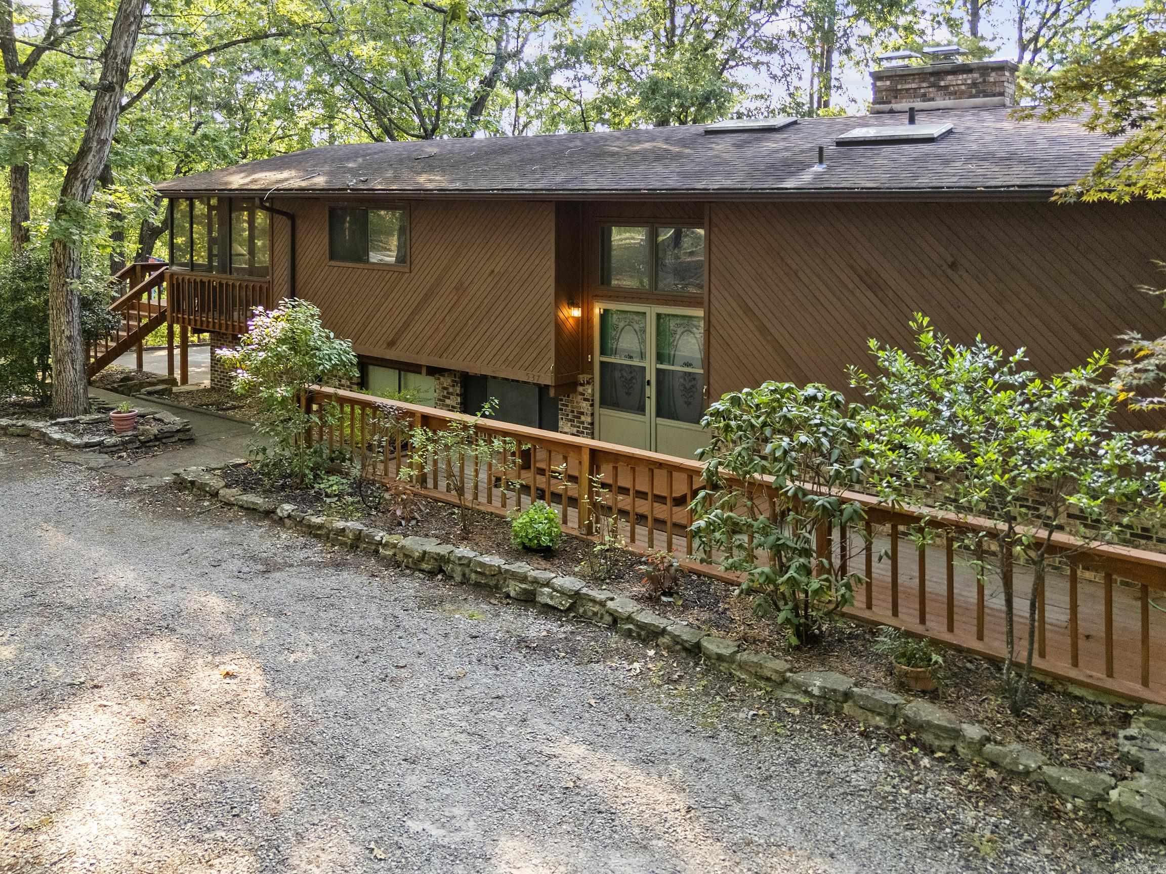 537 CR 107  Norfork, AR